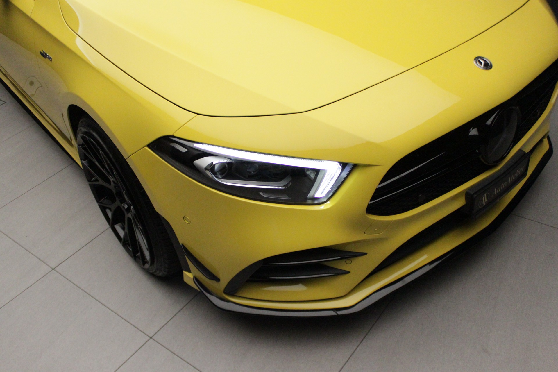 MERCEDES-BENZ A 35 AMG 4Matic Speedshift-image-4