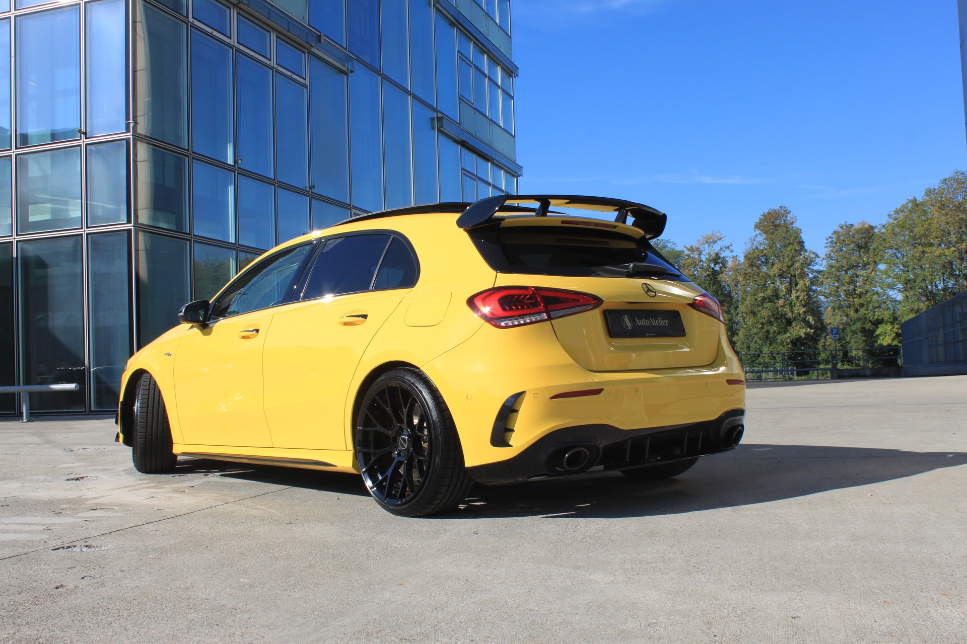 MERCEDES-BENZ A 35 AMG 4Matic Speedshift-image-8