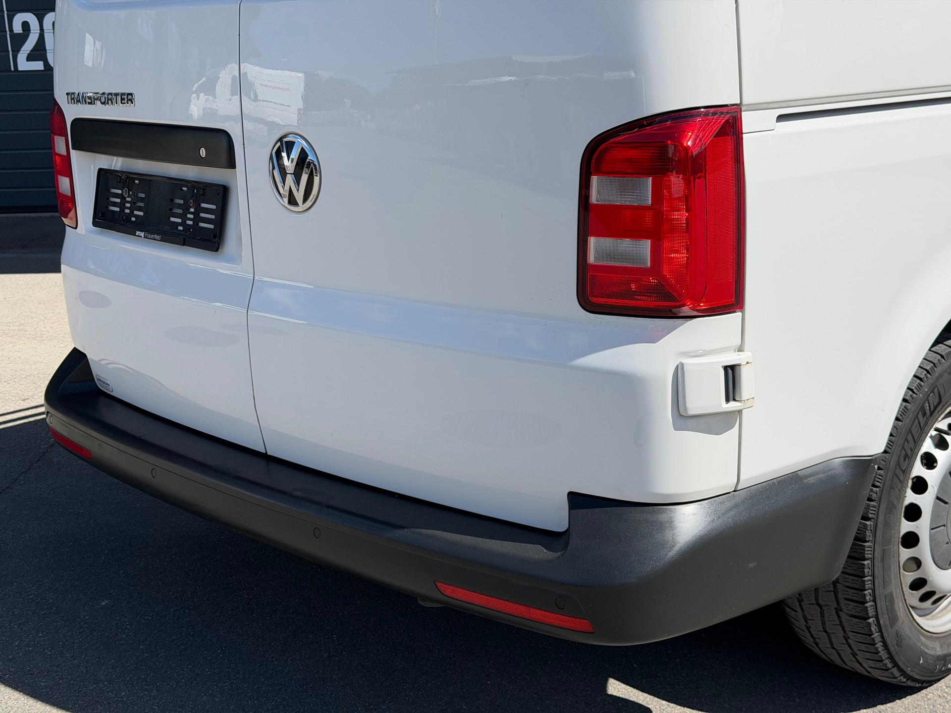VW T6 2.0 TDI | Frisch ab MFK | Frisch ab Service | neuer DPF | Navi | Parksensoren | Klima | Dachträger-image-11
