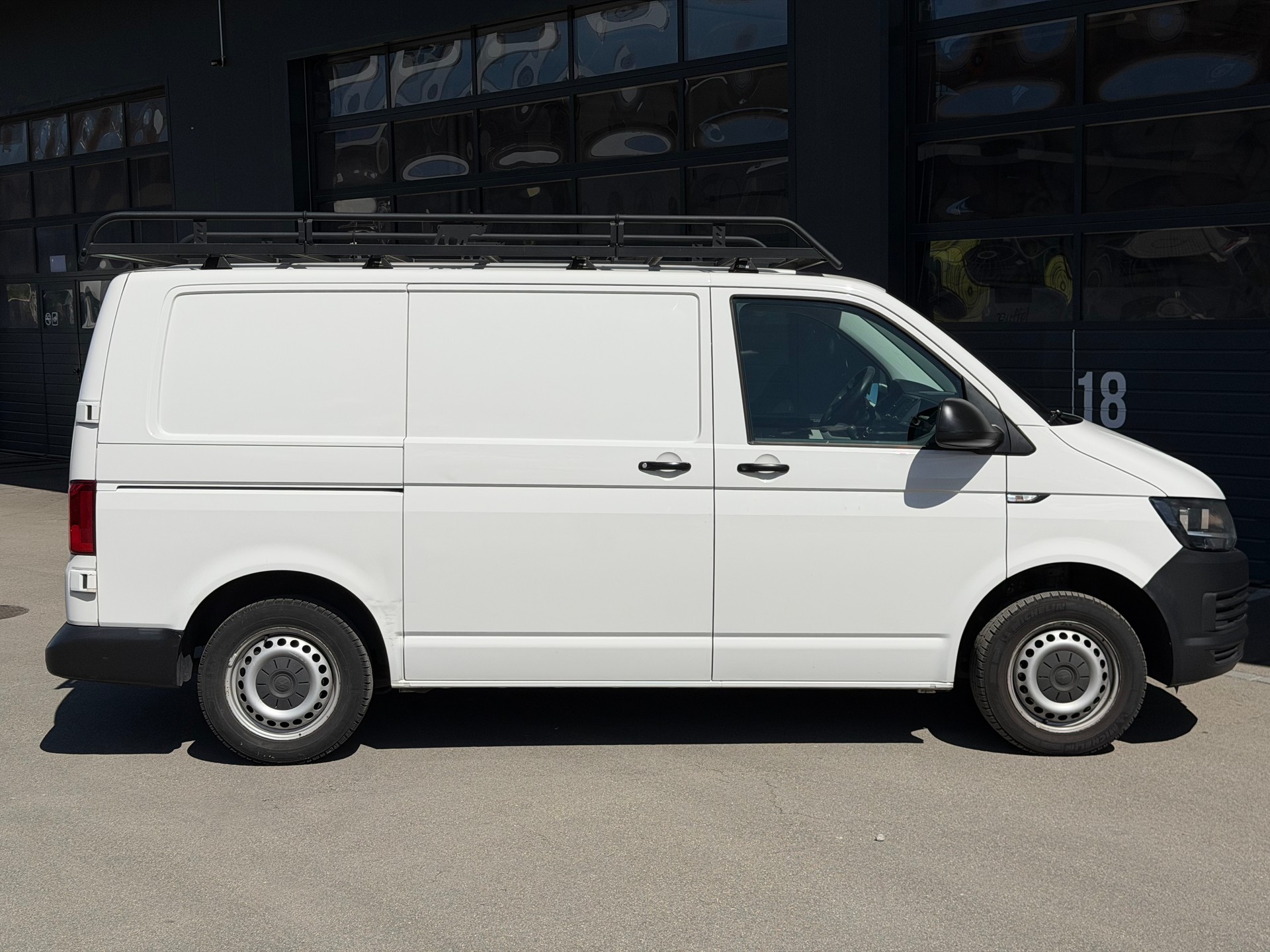 VW T6 2.0 TDI | Frisch ab MFK | Frisch ab Service | neuer DPF | Navi | Parksensoren | Klima | Dachträger-image-8