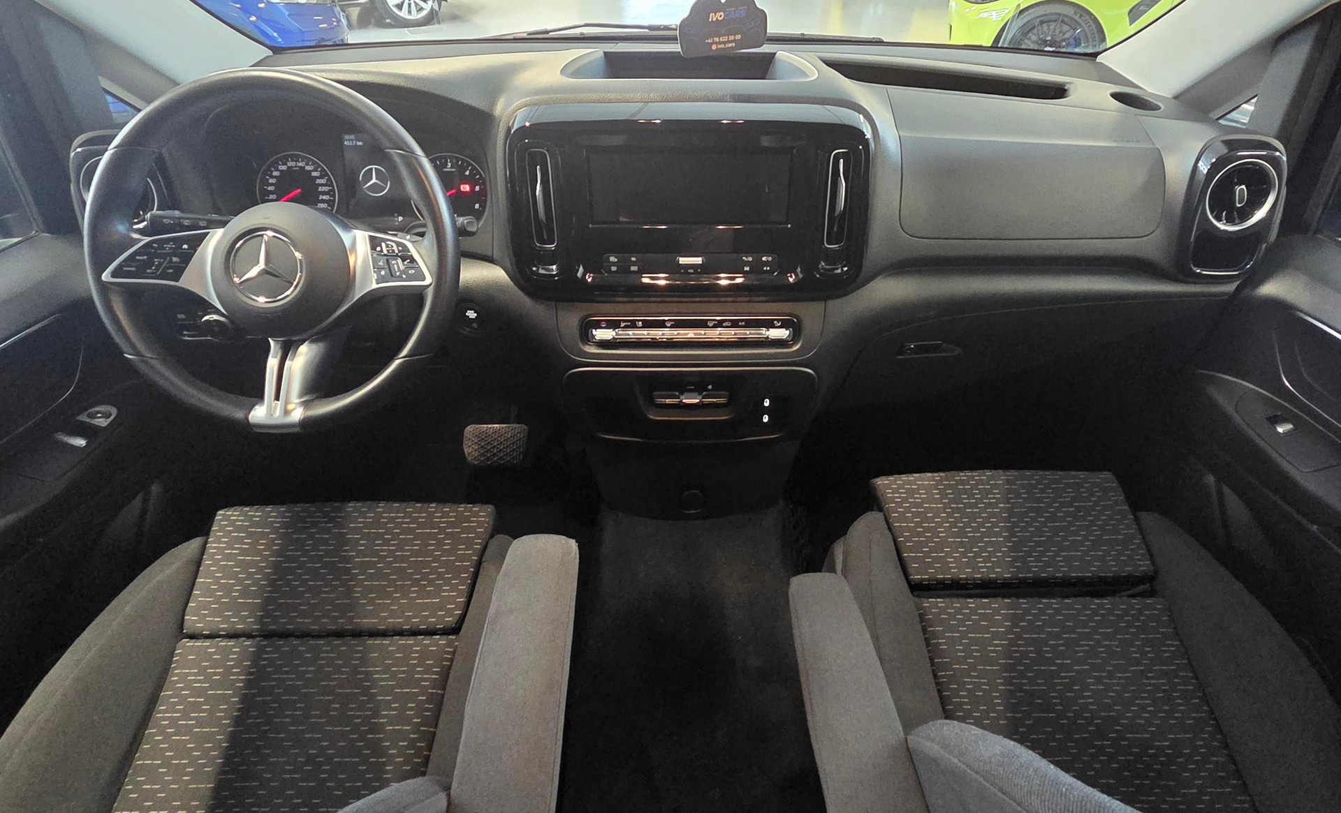 MERCEDES-BENZ Vito 116 CDI Lang Select Tourer 4Matic 9G-Tronic-image-4