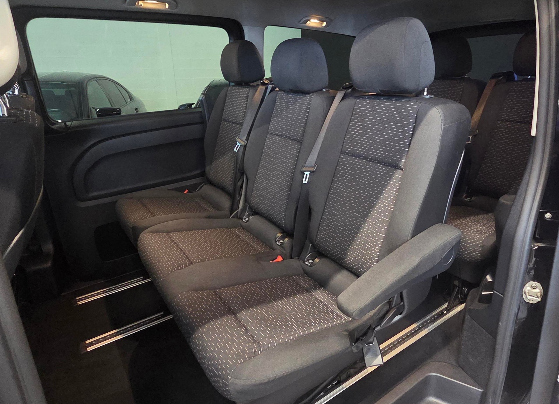 MERCEDES-BENZ Vito 116 CDI Lang Select Tourer 4Matic 9G-Tronic-image-6