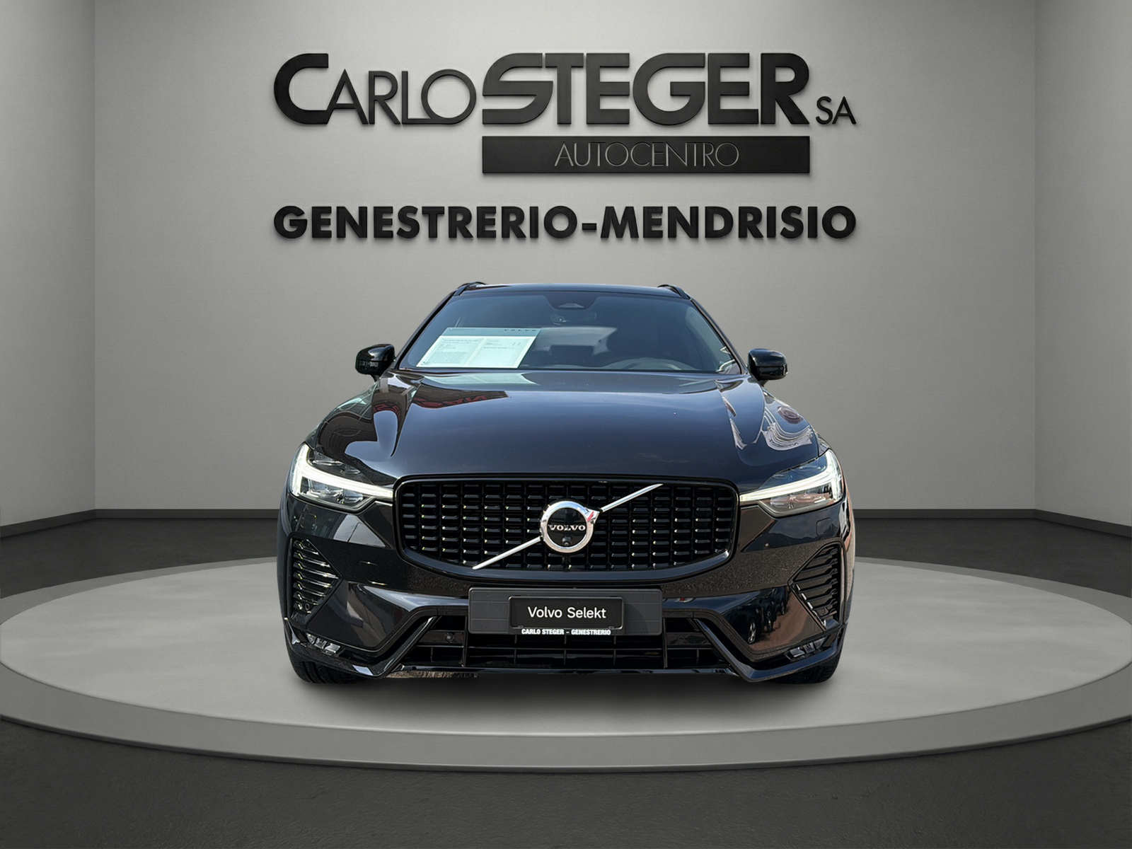 VOLVO XC60 B4 Diesel Mild Hybrid AWD Plus Dark Geartronic-image-1