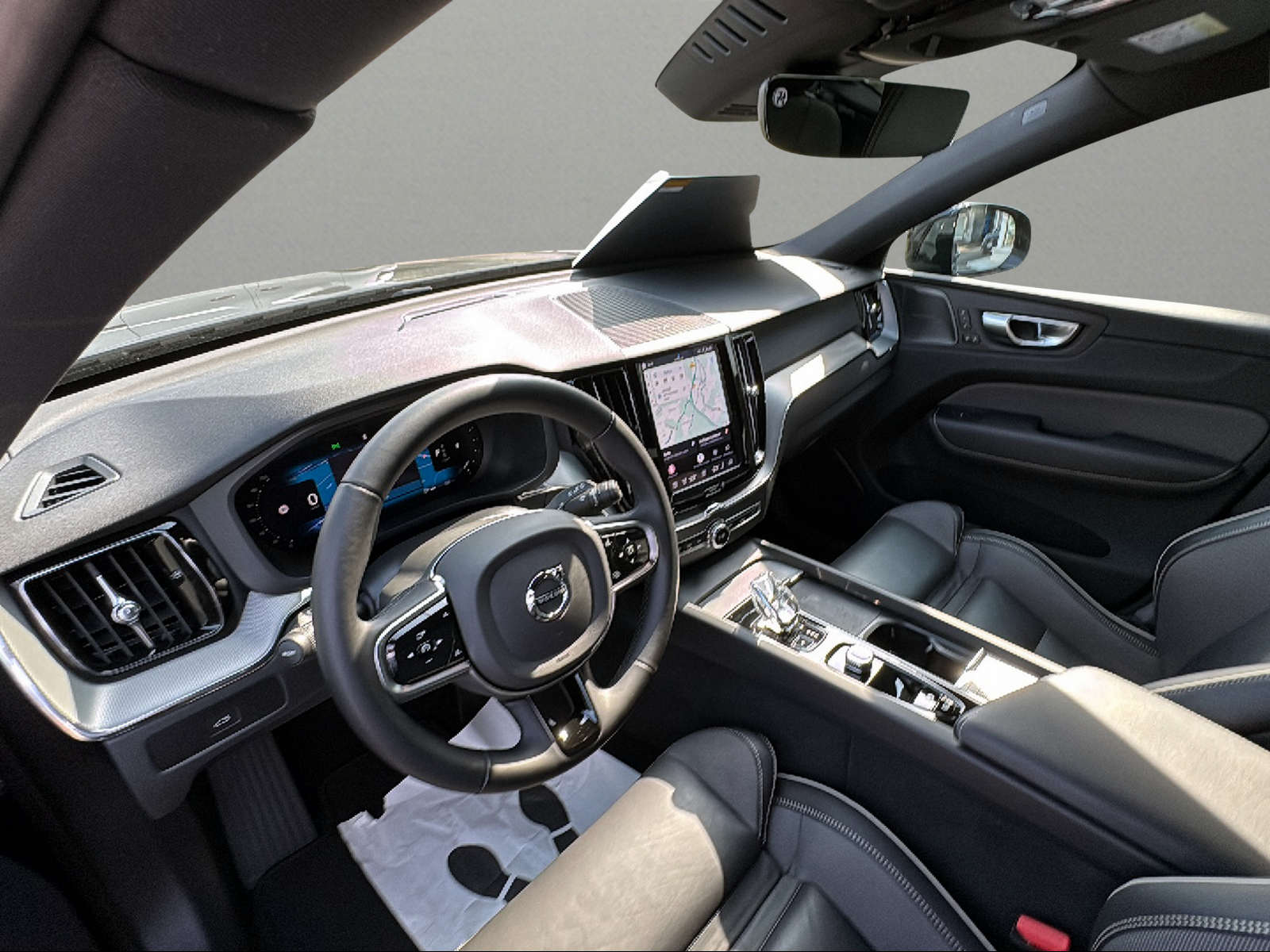 VOLVO XC60 B4 Diesel Mild Hybrid AWD Plus Dark Geartronic-image-10