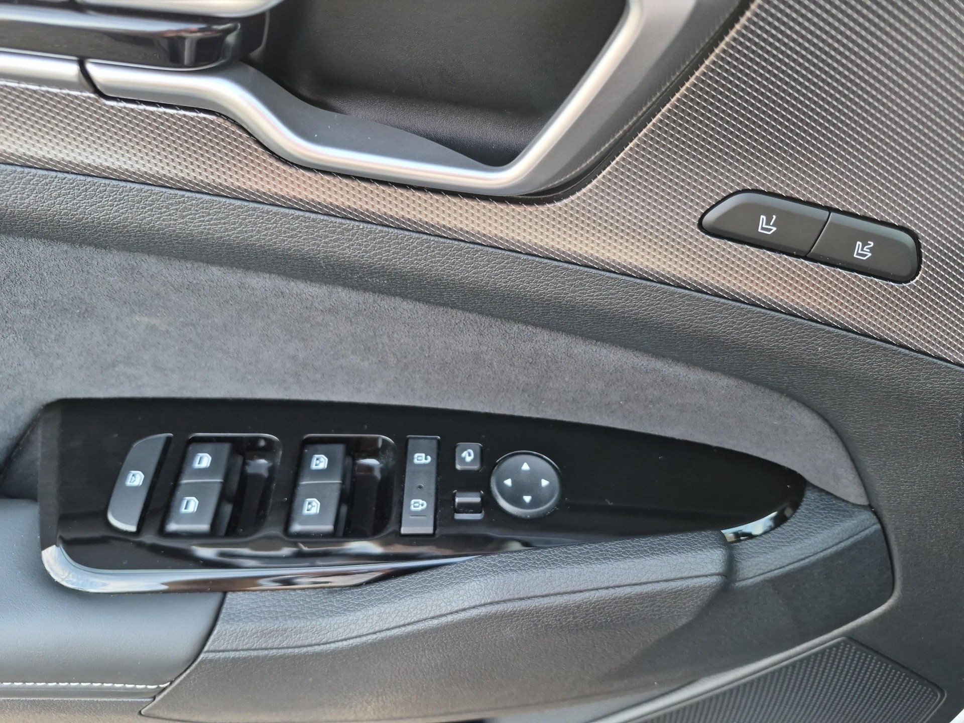 KIA Sportage 1.6 T-GDi PHEV GT-Line-image-17