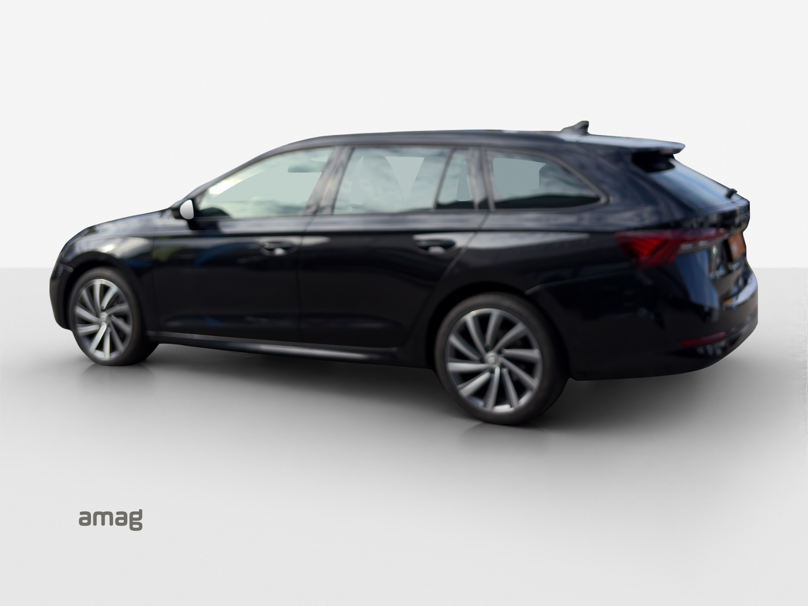 SKODA Octavia Combi 2.0 TSI Style DSG 4x4-image-2