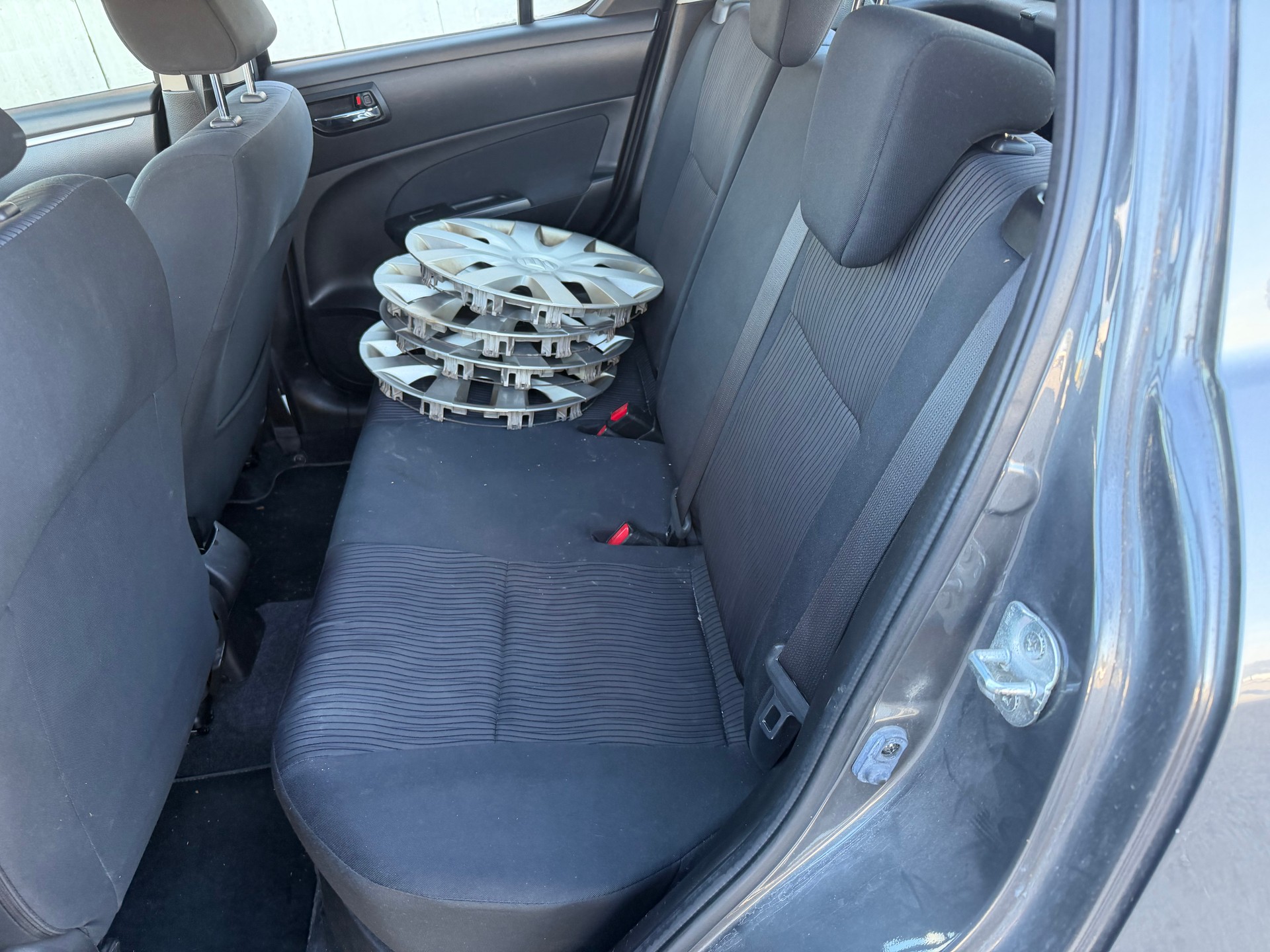 SUZUKI Swift 1.2i 16V GL 4x4-image-5