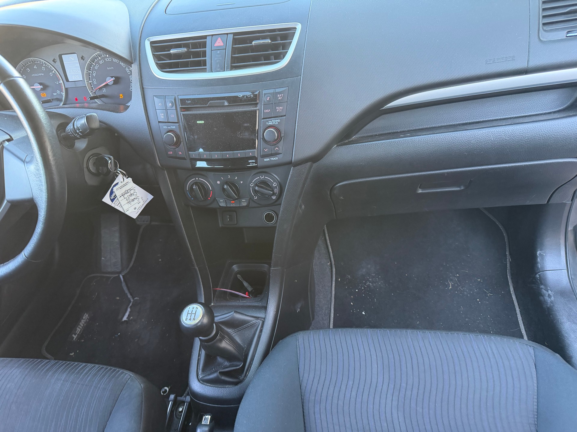 SUZUKI Swift 1.2i 16V GL 4x4-image-6