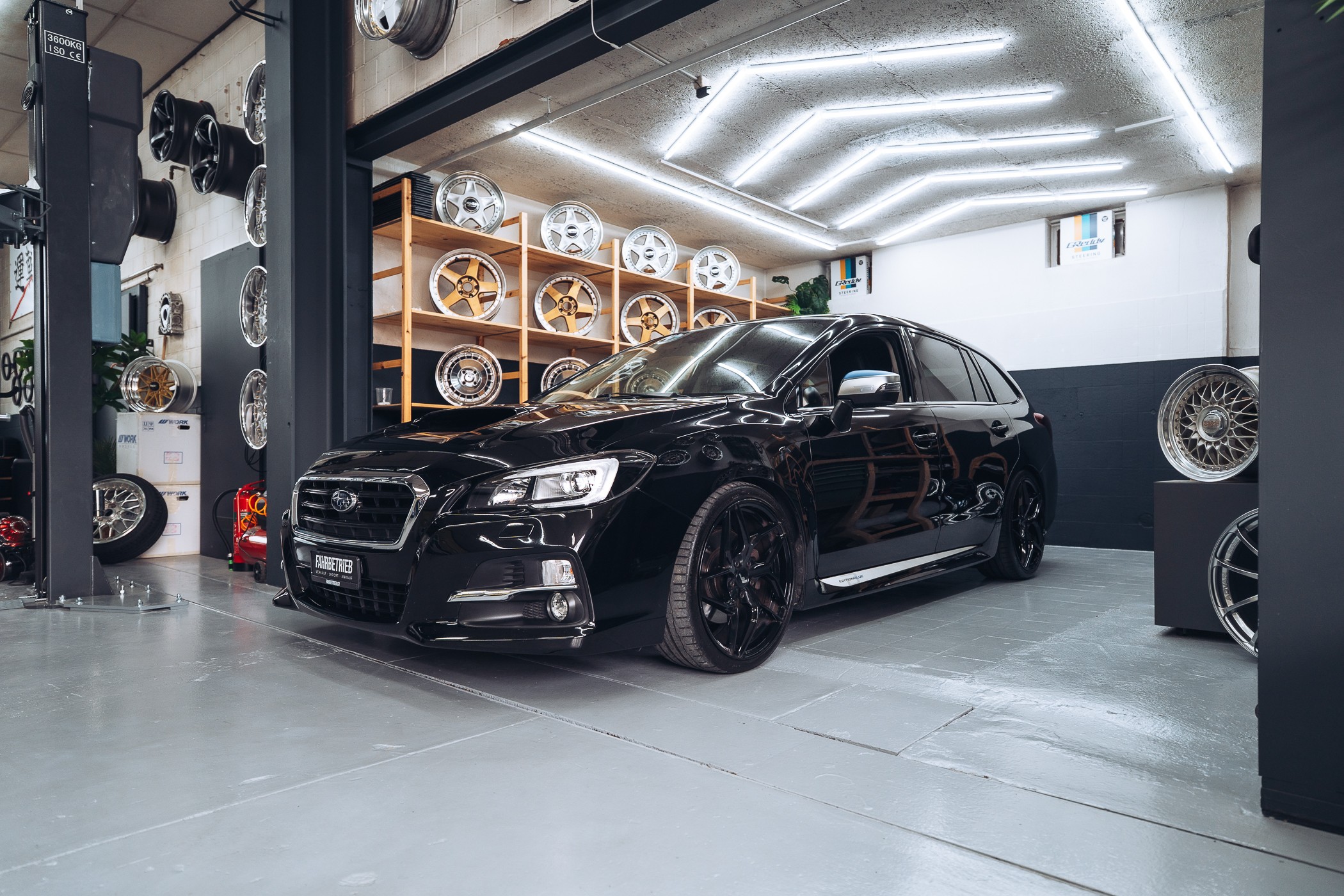 Car photo
