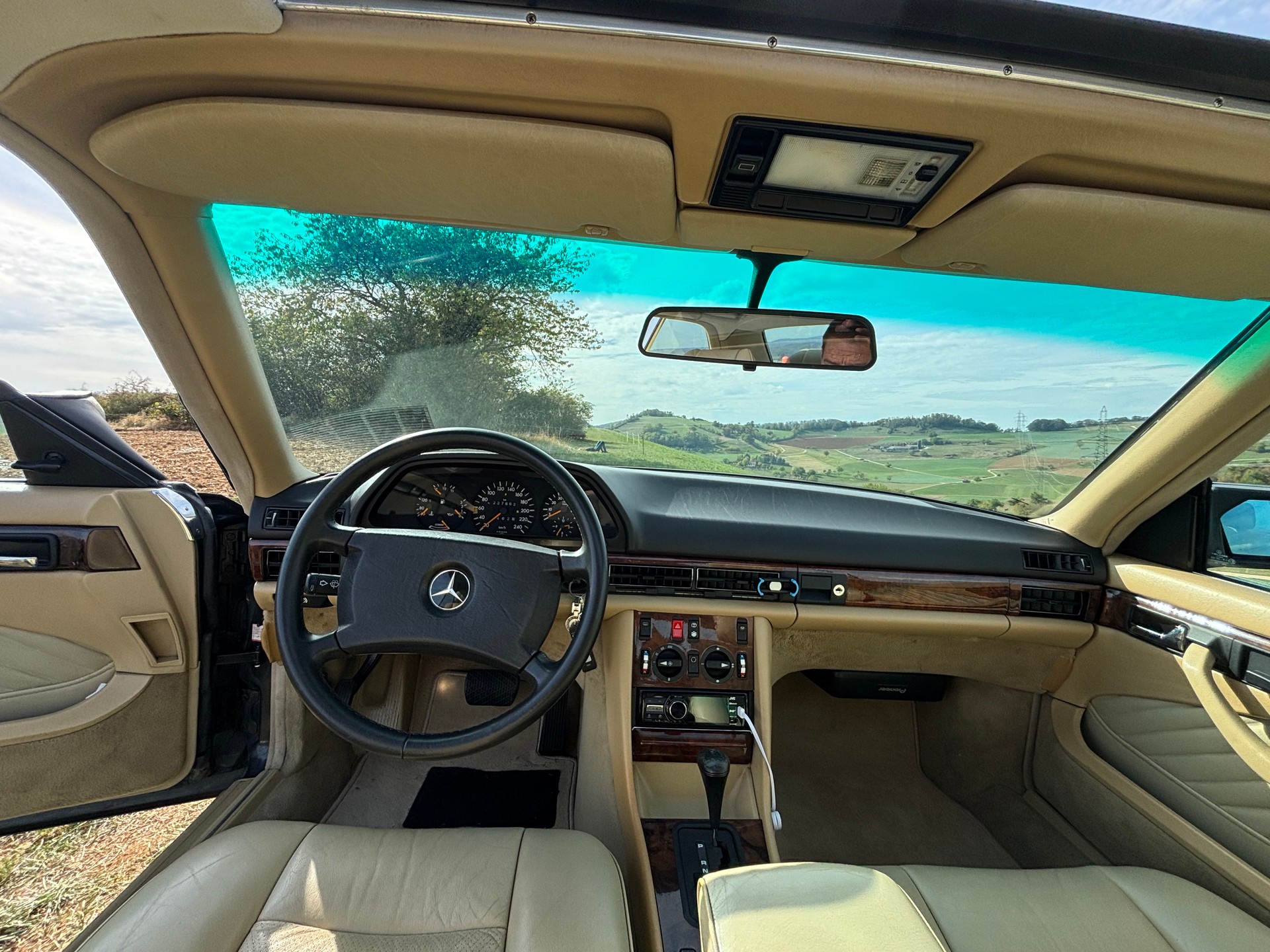 MERCEDES-BENZ 420 SEC-image-3