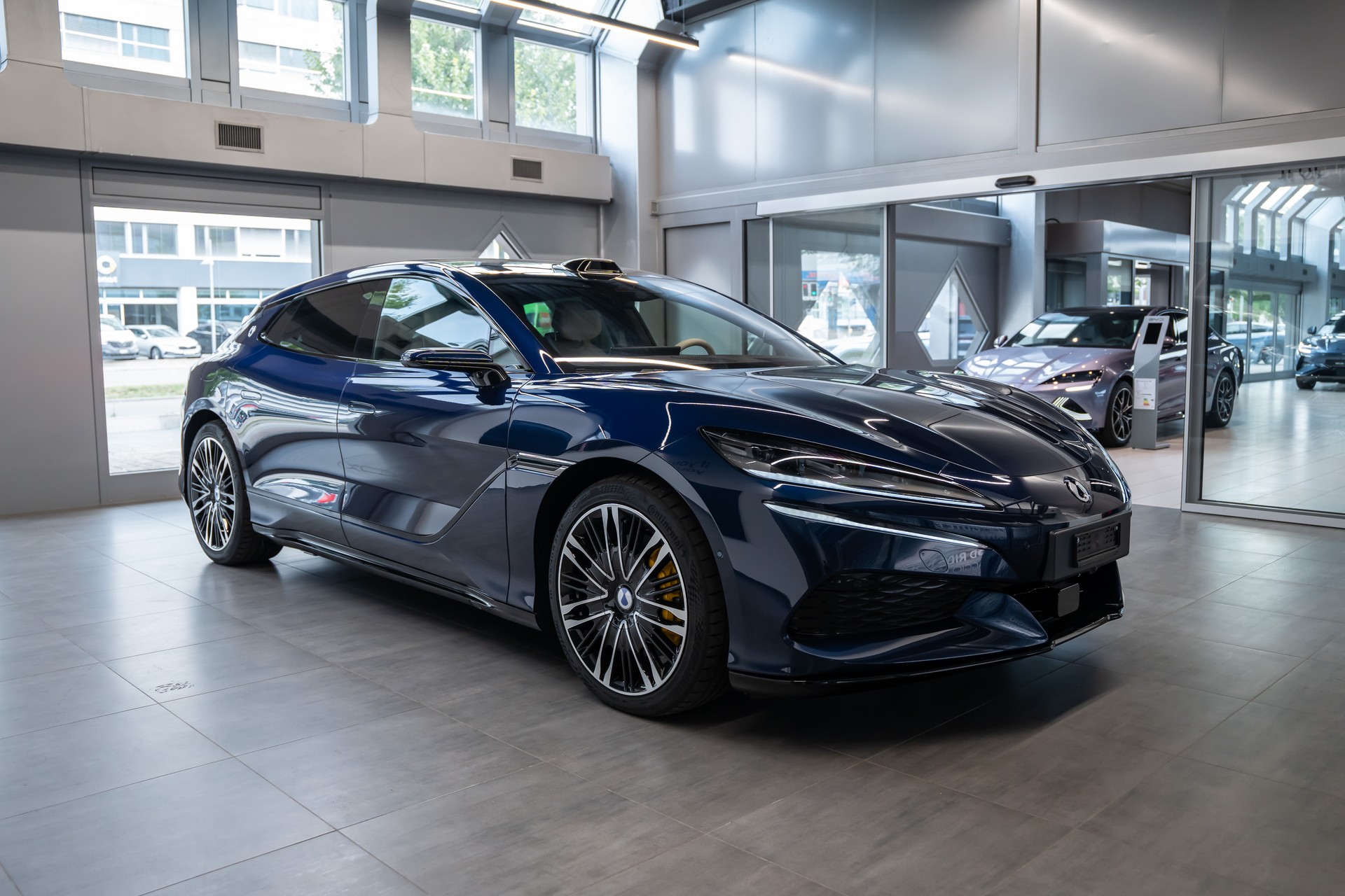 DENZA Z9 GT AWD EV-image-6