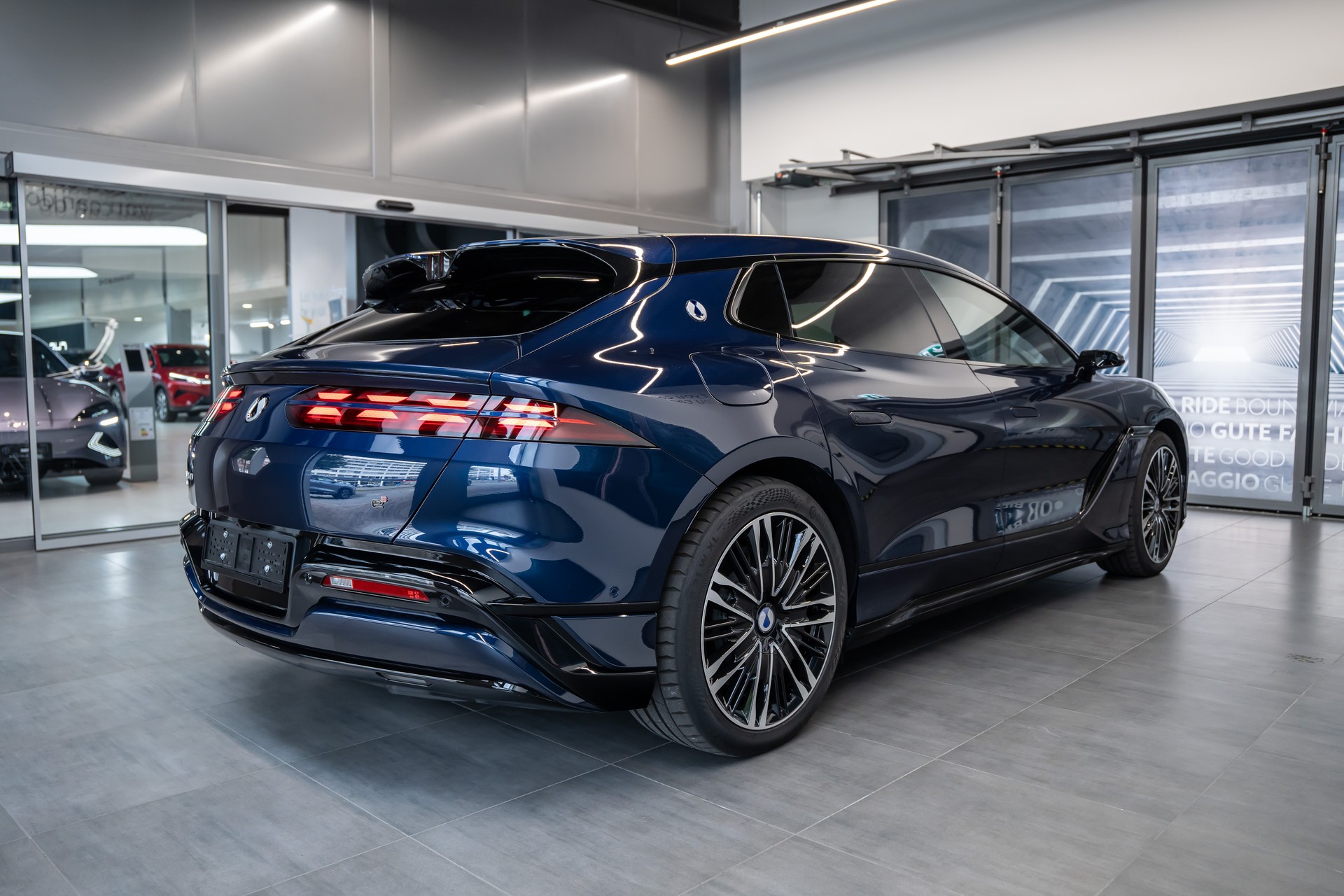 DENZA Z9 GT AWD EV-image-5