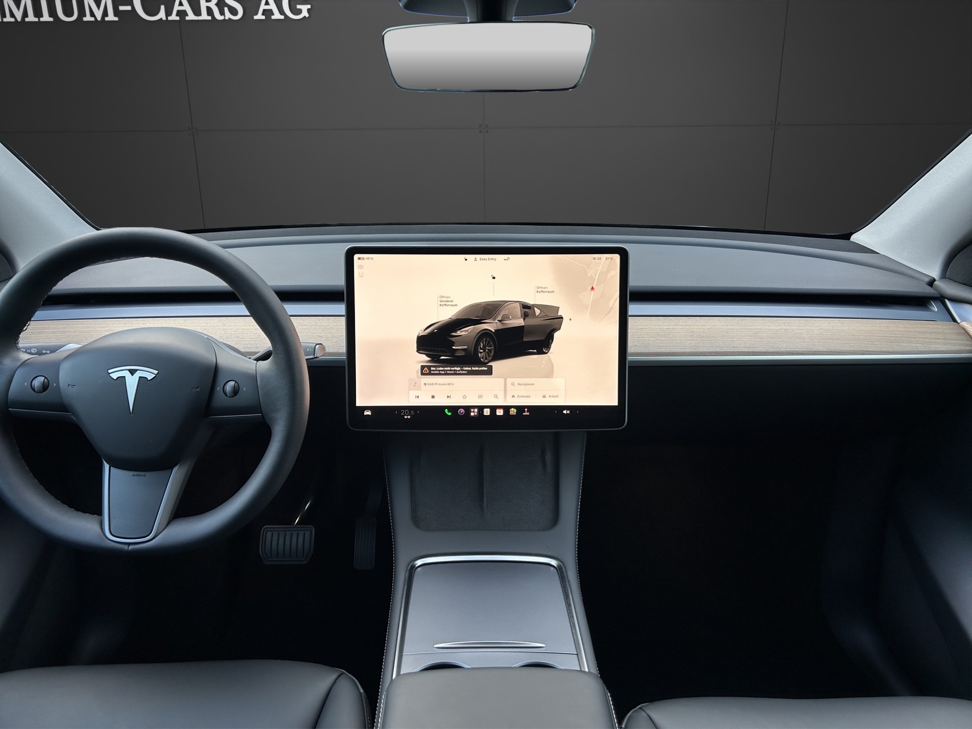 TESLA Model Y Long Range Dual Motor AWD / Model 2023-image-7