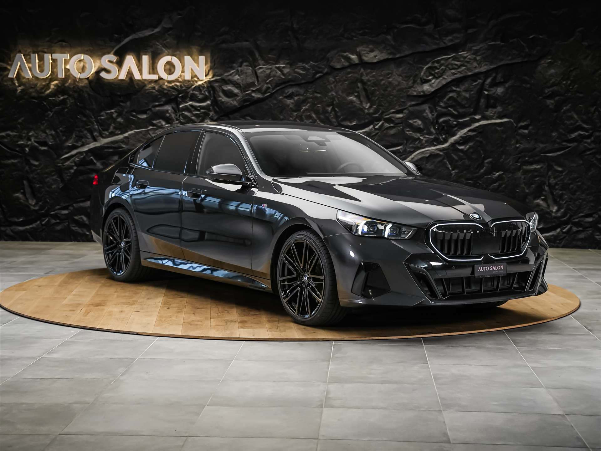 BMW 520i M Sport Steptronic *Werksgarantie*ICONIC GLOW*21" Felgen*Sitzlüftung*-image-5