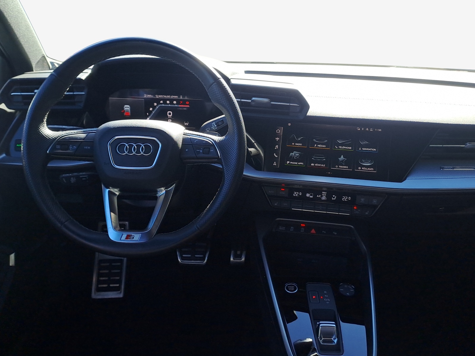 AUDI A3 Sportback 35 TFSI S line Attraction S-tronic-image-8