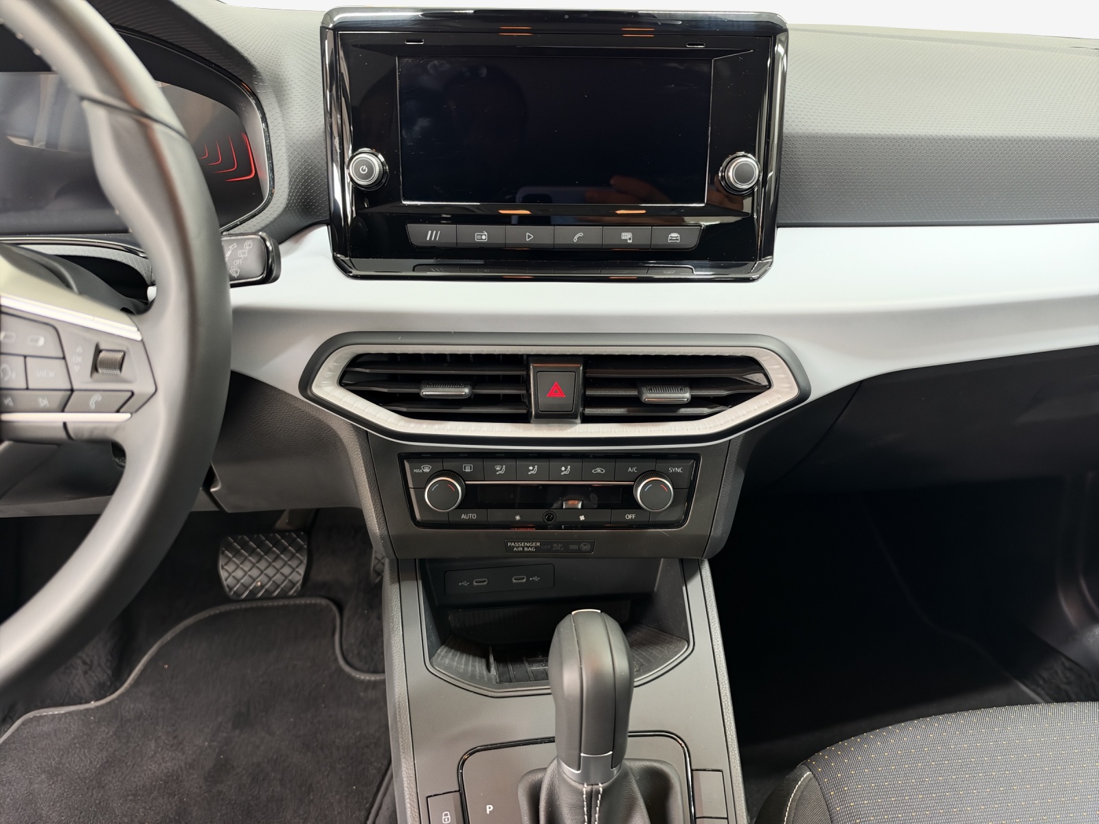 SEAT Ibiza 1.0 EcoTSI GO DSG-image-10