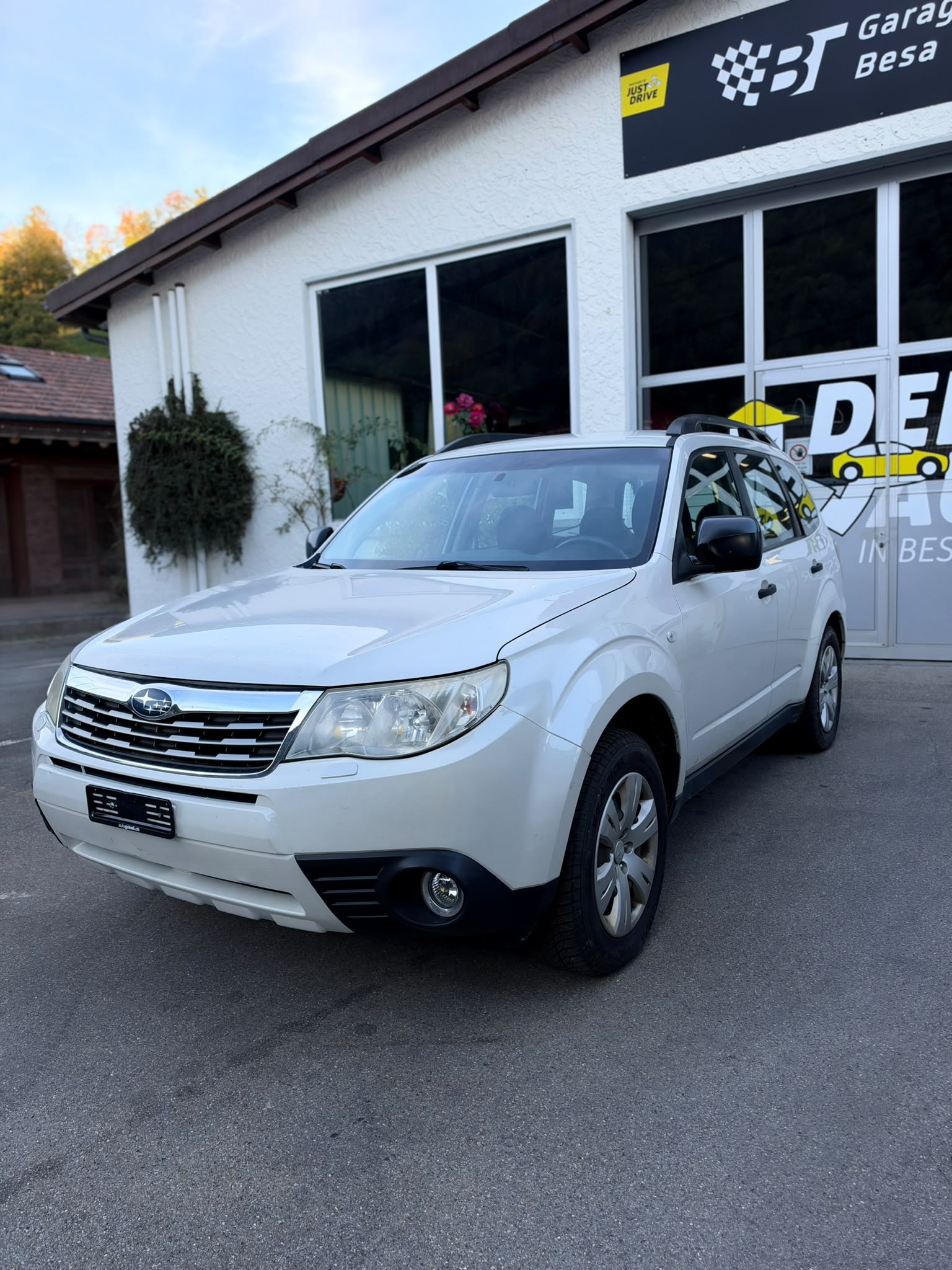 SUBARU Forester 2.0X Swiss Automatic-image-7