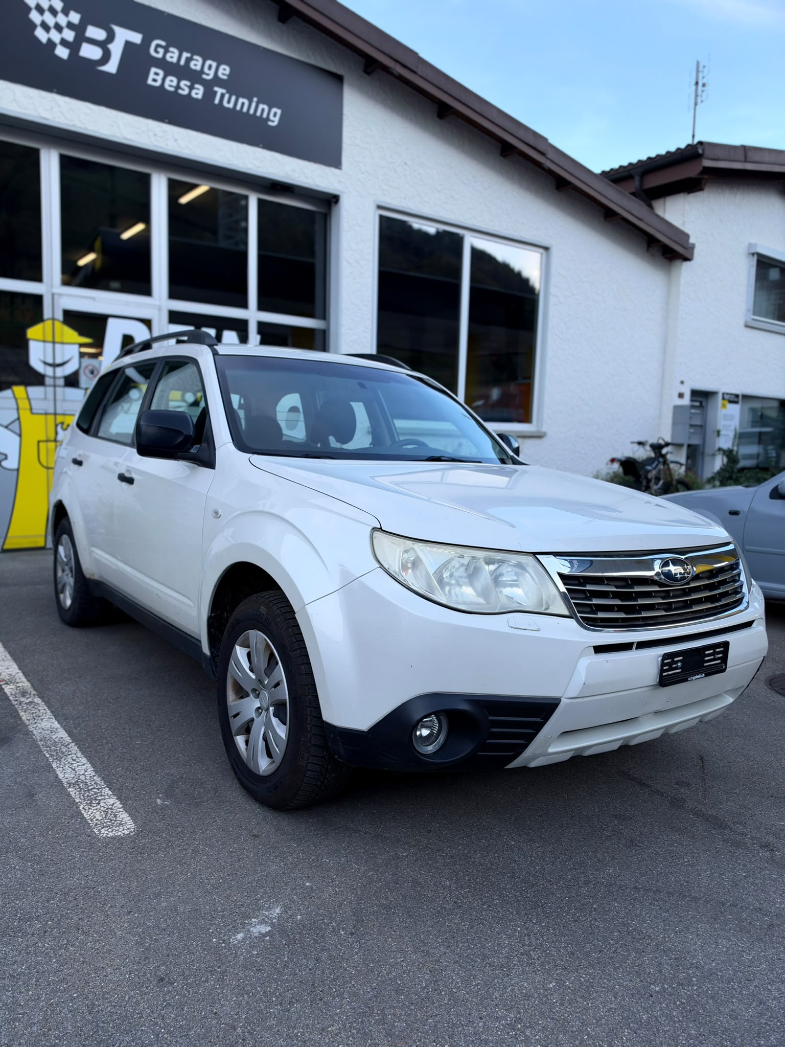 SUBARU Forester 2.0X Swiss Automatic-image-1