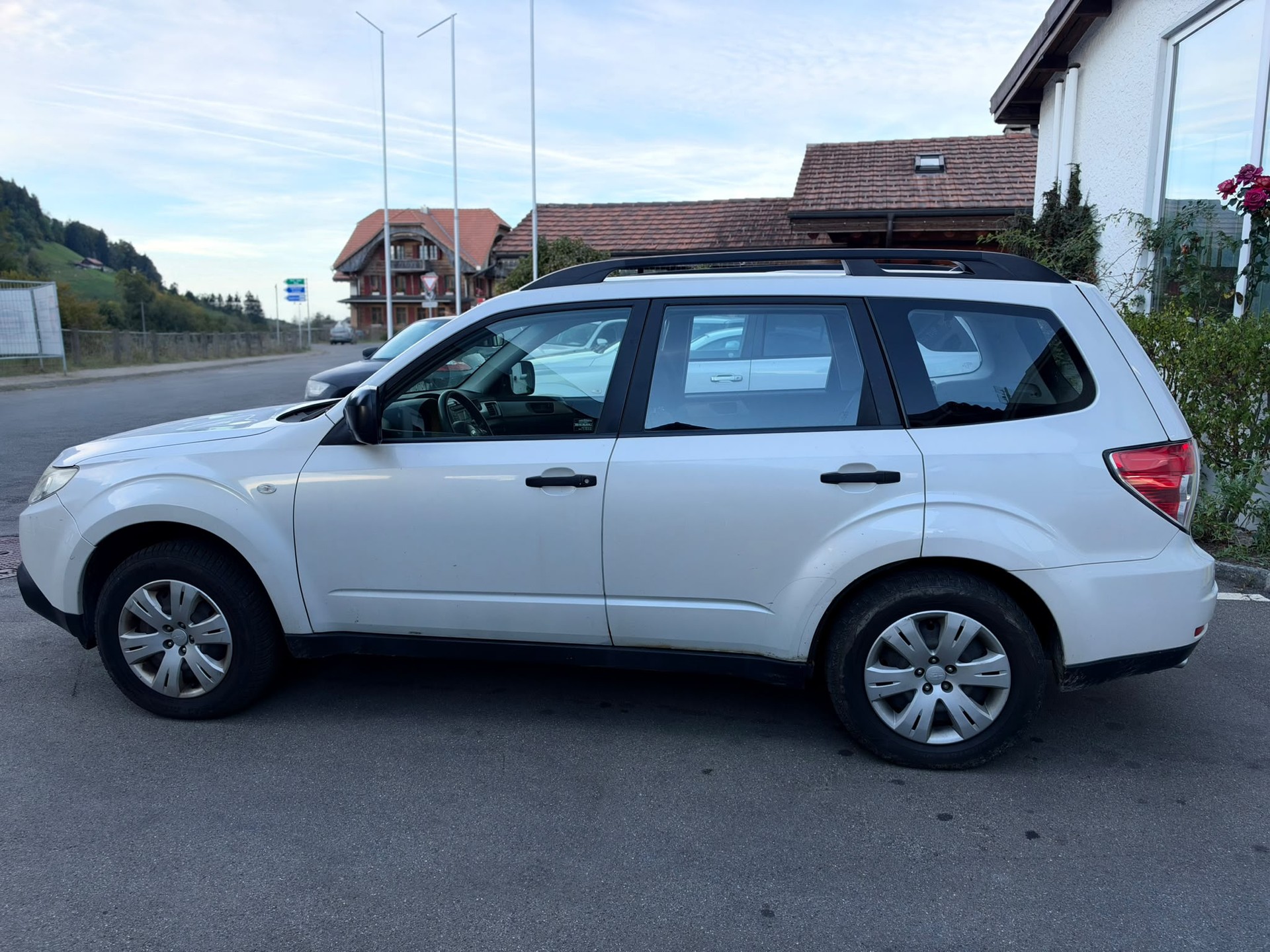 SUBARU Forester 2.0X Swiss Automatic-image-6