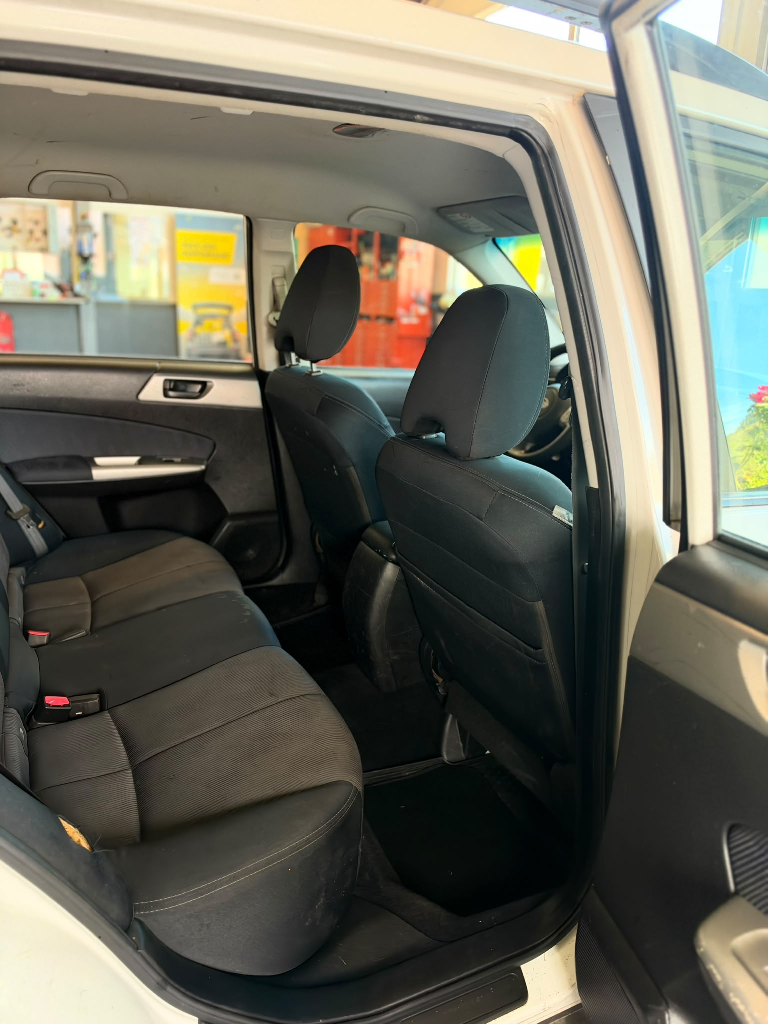 SUBARU Forester 2.0X Swiss Automatic-image-15