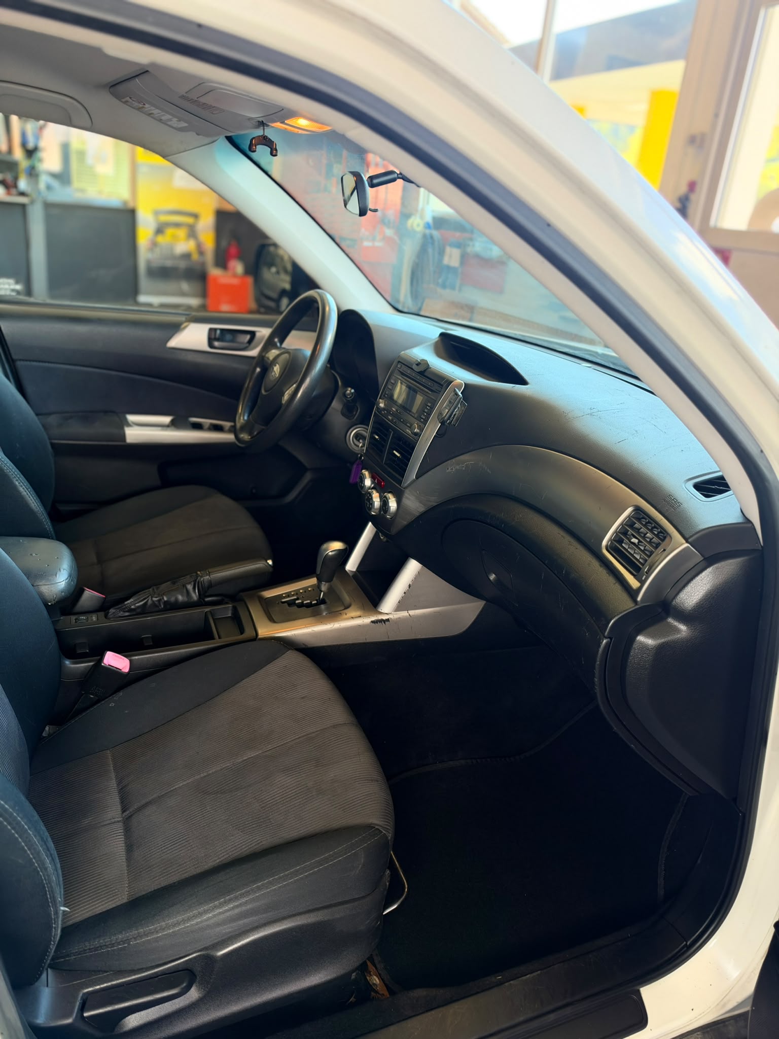 SUBARU Forester 2.0X Swiss Automatic-image-13