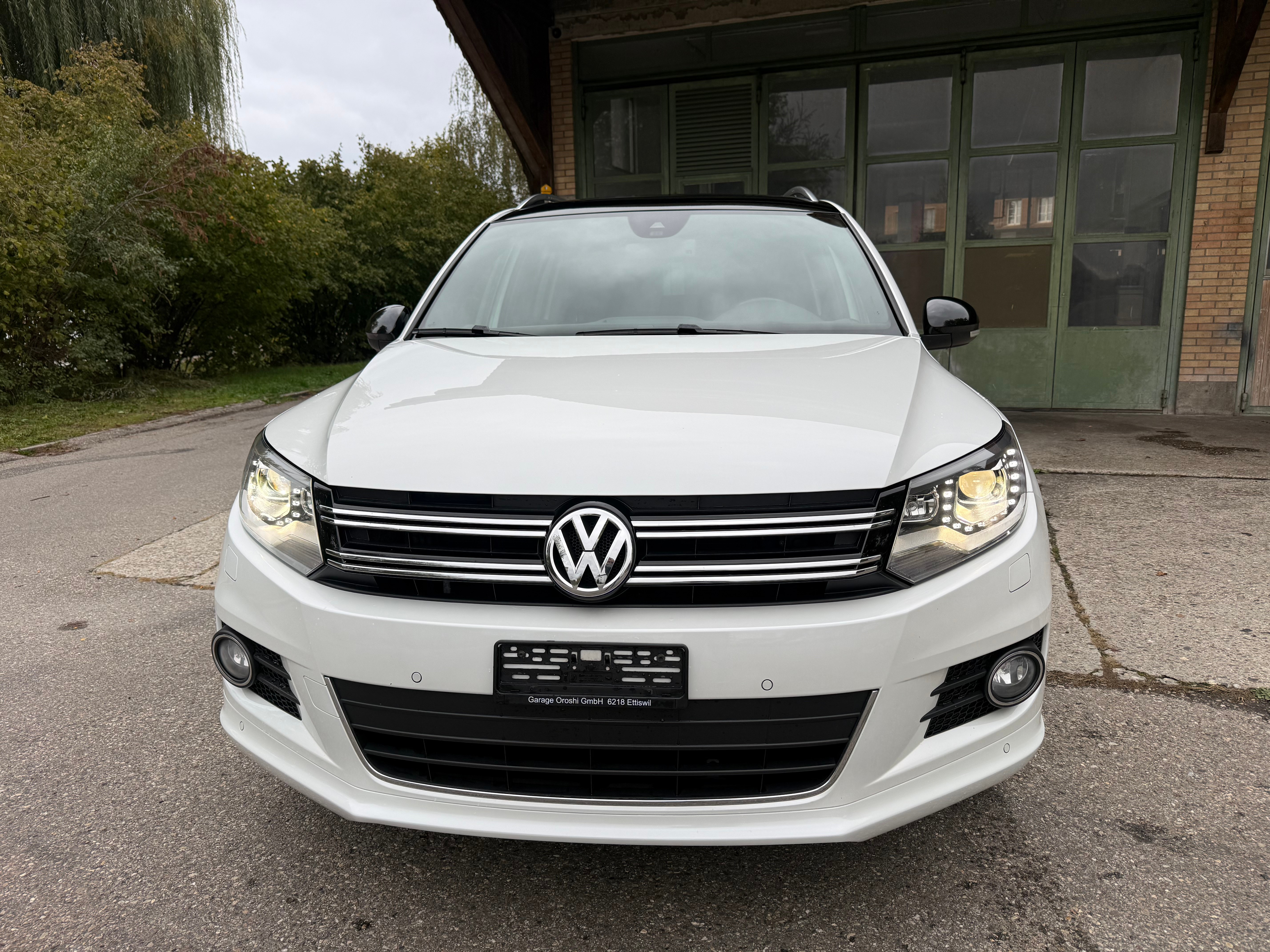Car photo