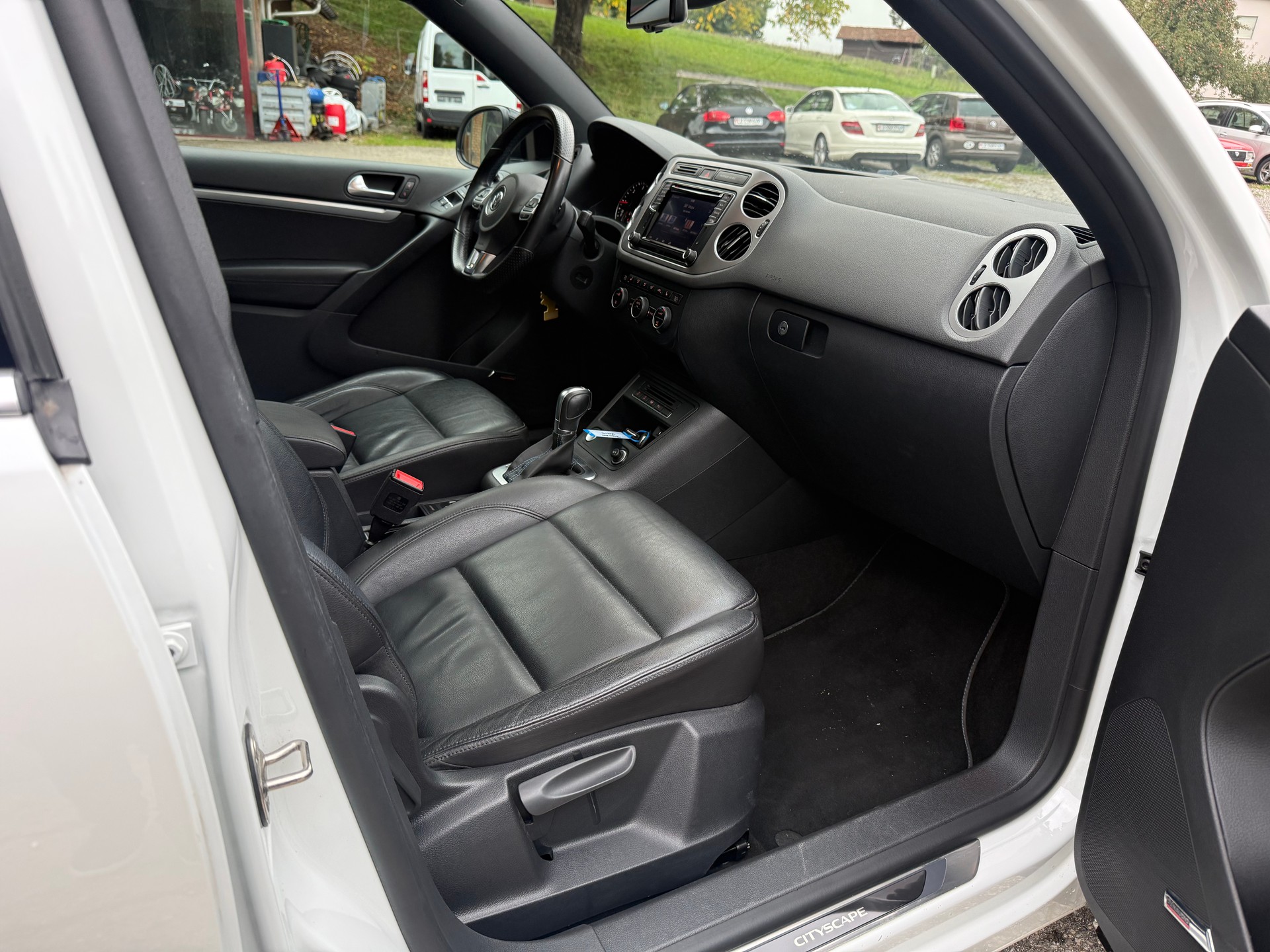 VW Tiguan 2.0 TDI Cityscape 4Motion DSG-image-7