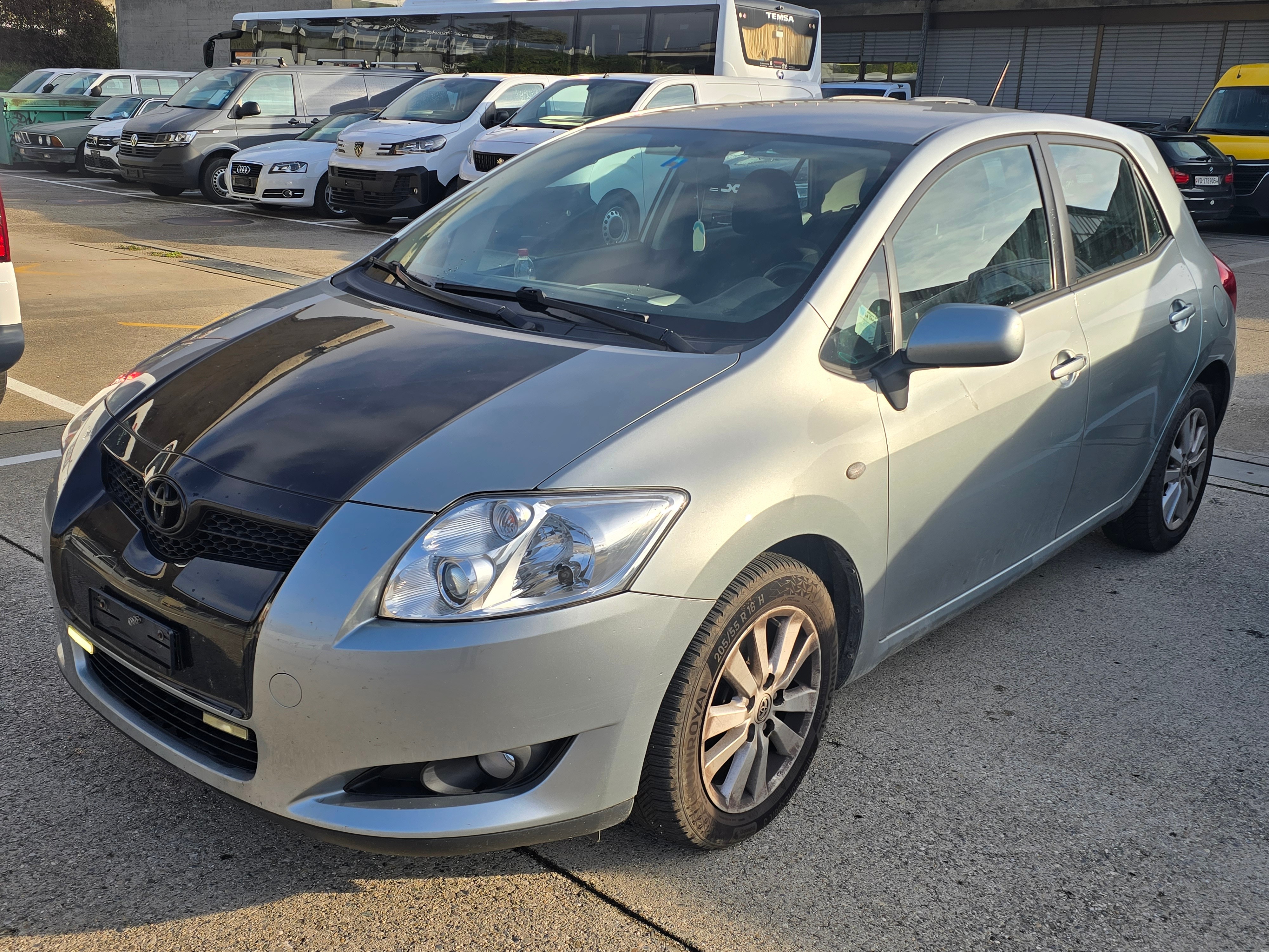 Car photo