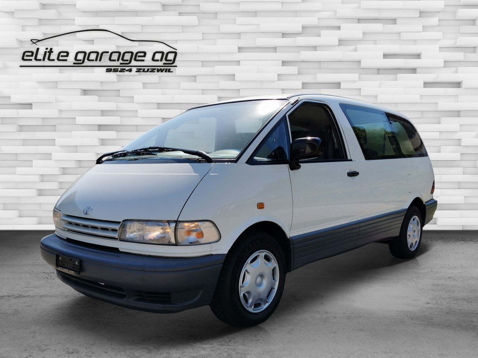 TOYOTA Previa XE 4x2-image-0