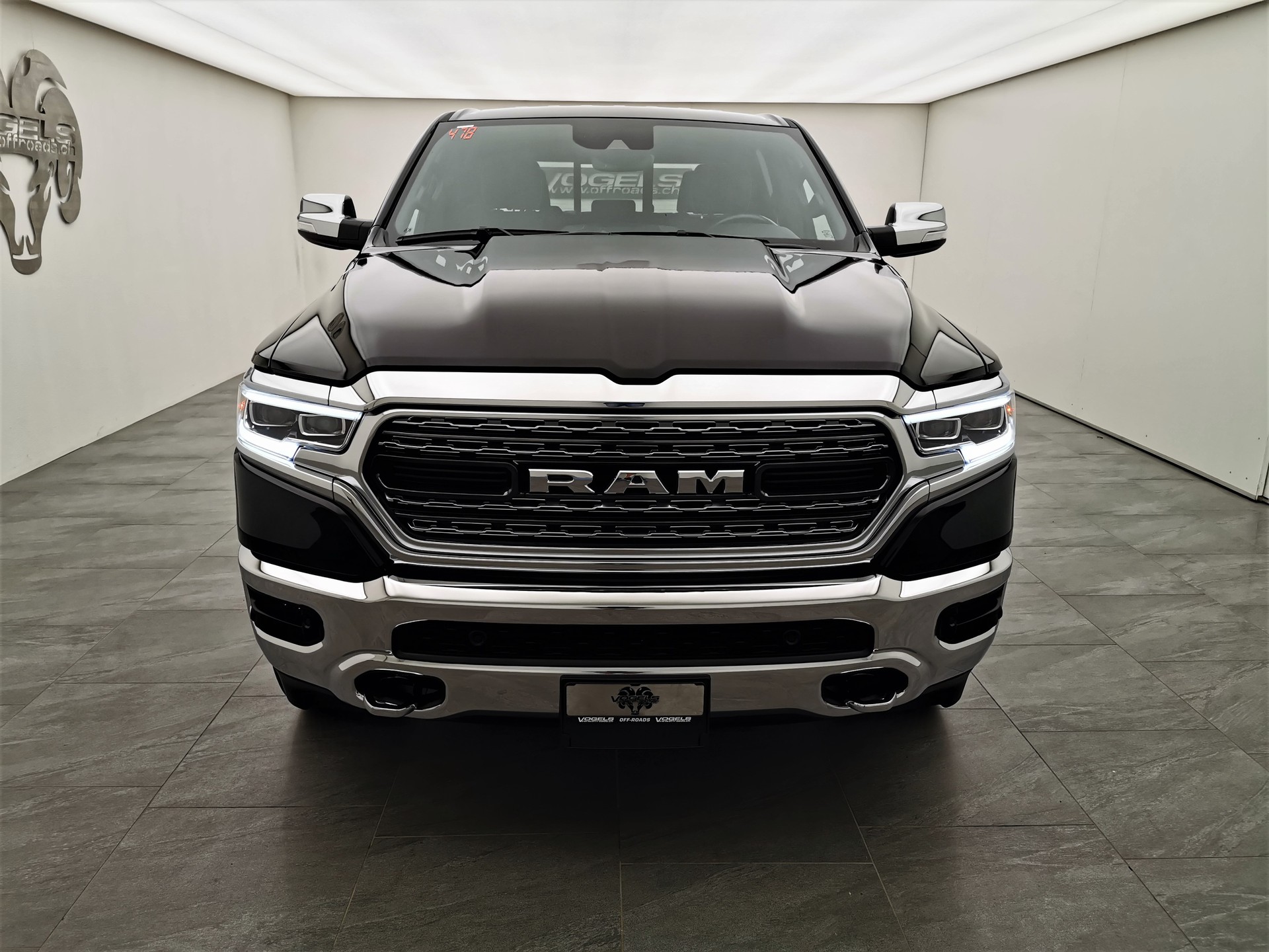 DODGE Ram 1500 5.7 V8 Limited eTorque Crew Cab-image-1