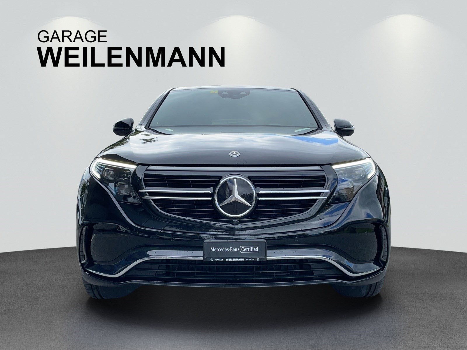 MERCEDES-BENZ EQC 400 4Matic-showroom-element-1
