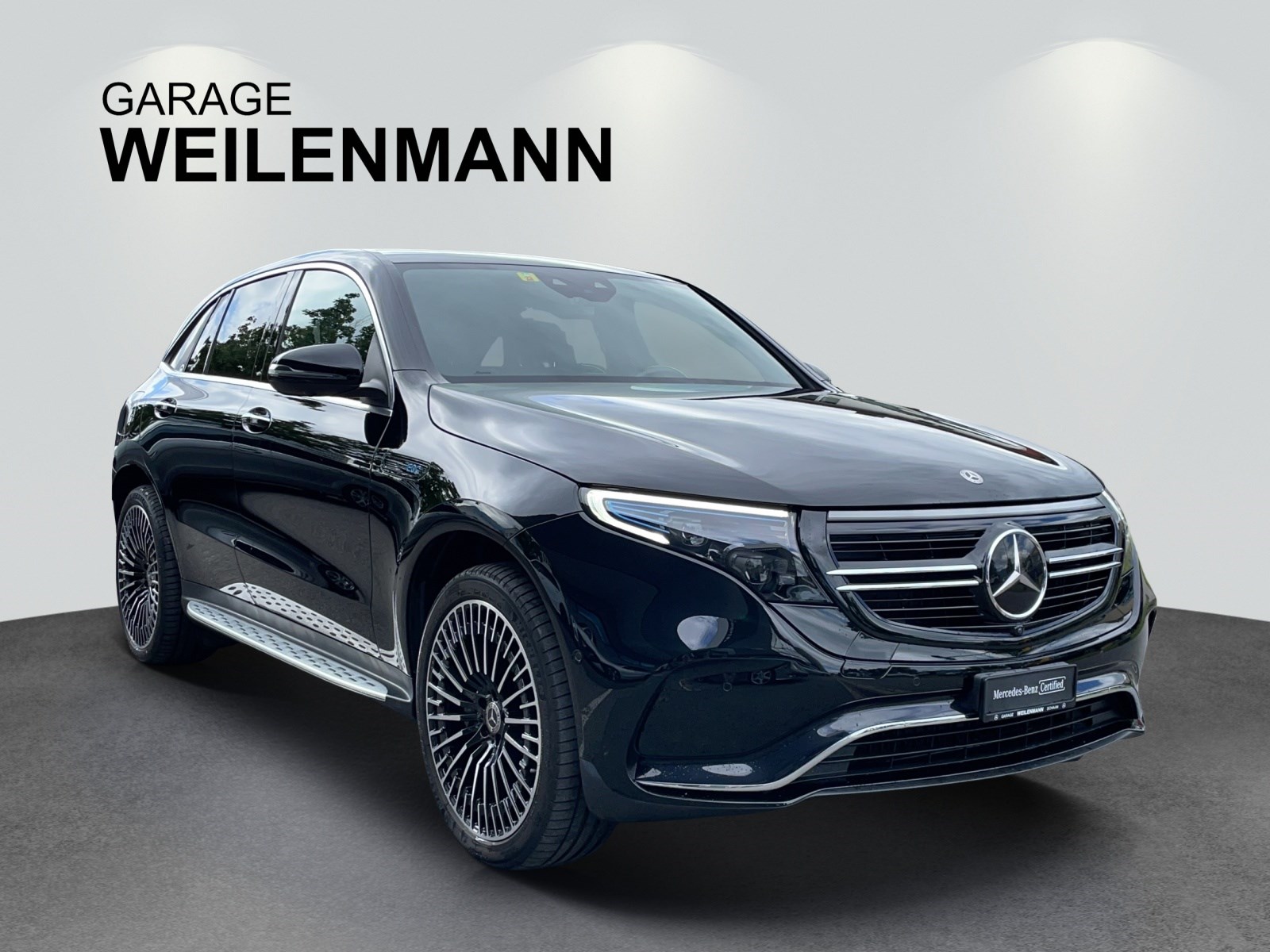 MERCEDES-BENZ EQC 400 4Matic-showroom-element-2