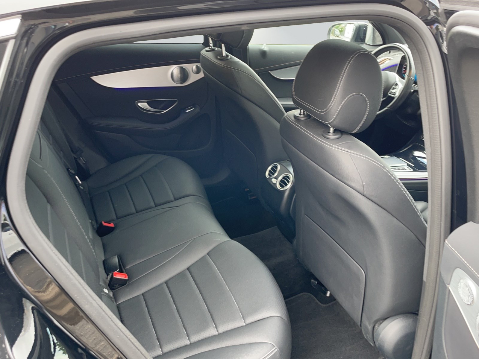 MERCEDES-BENZ EQC 400 4Matic-image-11