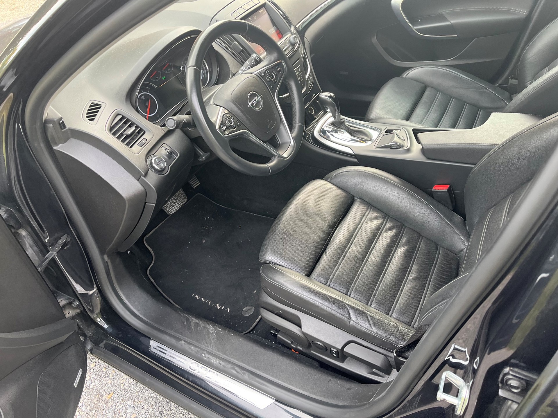 OPEL Insignia Sports Tourer 2.0 CDTI Cosmo Automatic-image-11