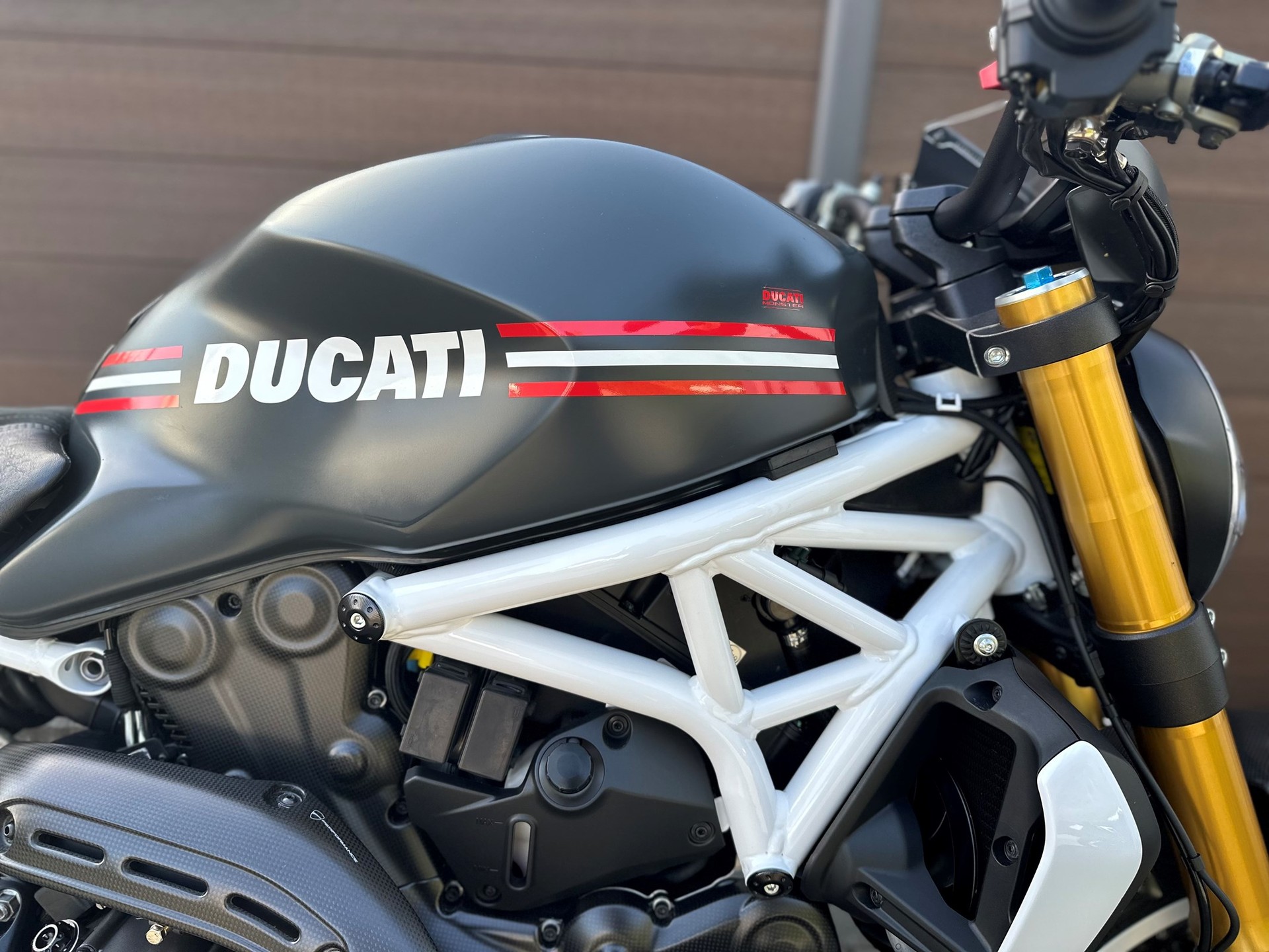 DUCATI Monster 1200 S-image-4
