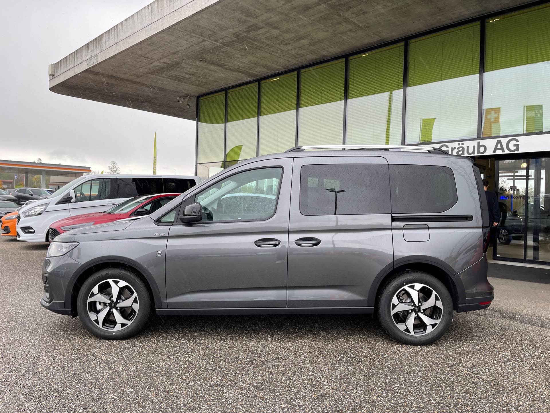 FORD Tourneo Connect 2.0 EcoBlue Active-image-4