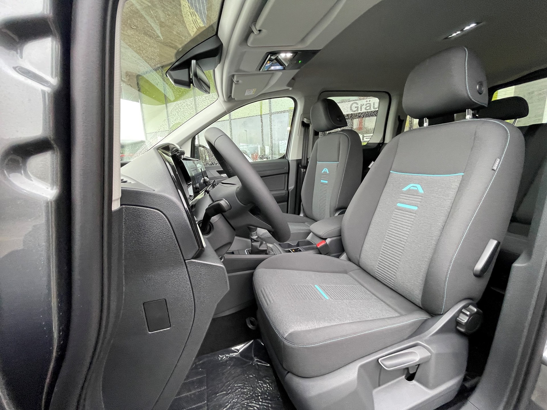 FORD Tourneo Connect 2.0 EcoBlue Active-image-8