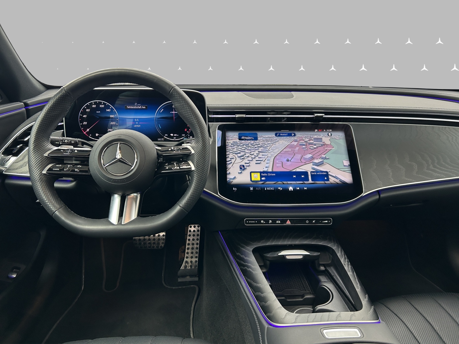 MERCEDES-BENZ E 300 de 4Matic AMG Line 9G-Tronic-image-13