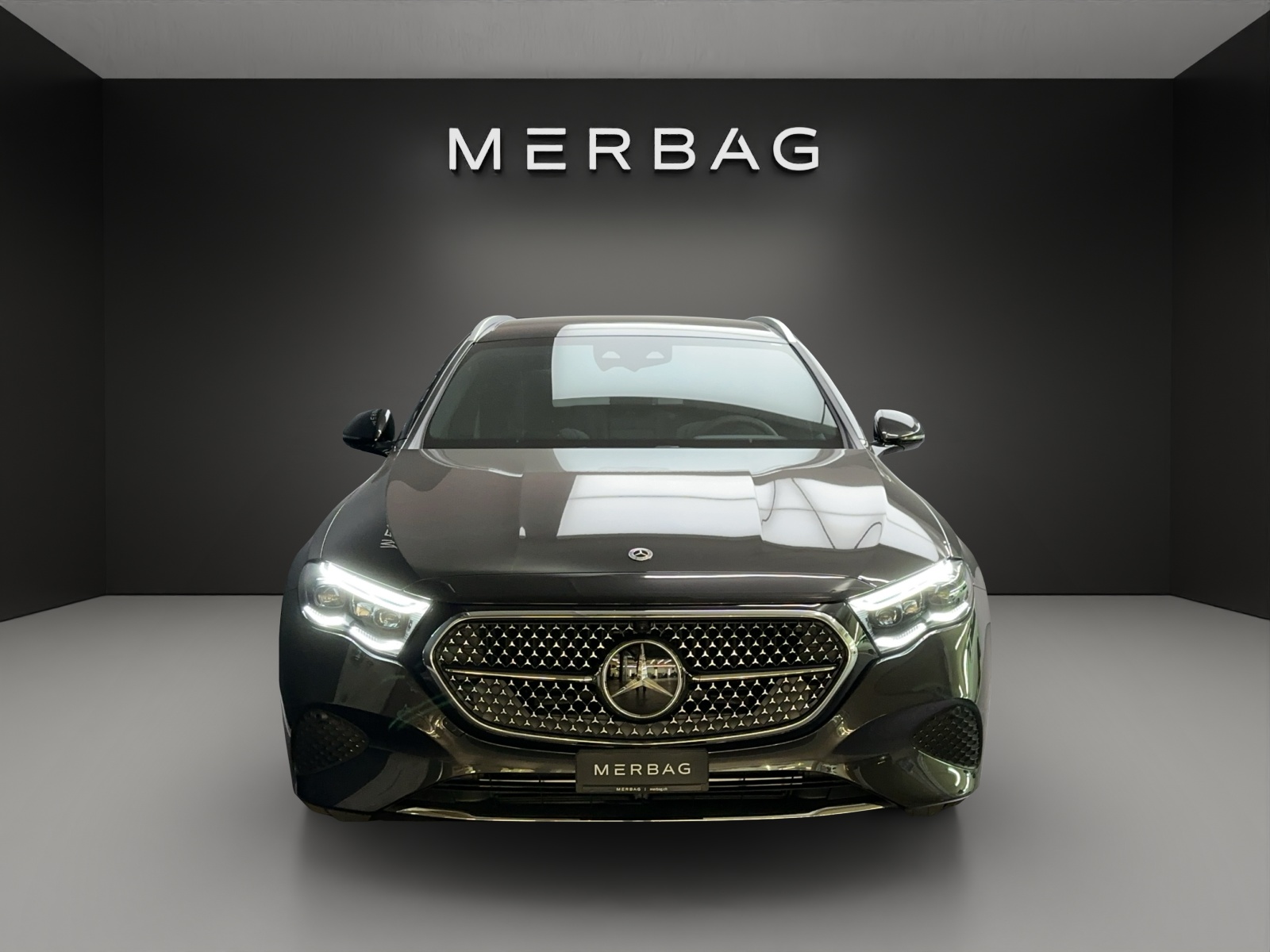 MERCEDES-BENZ E300 deT 4M Avantgarde-image-1