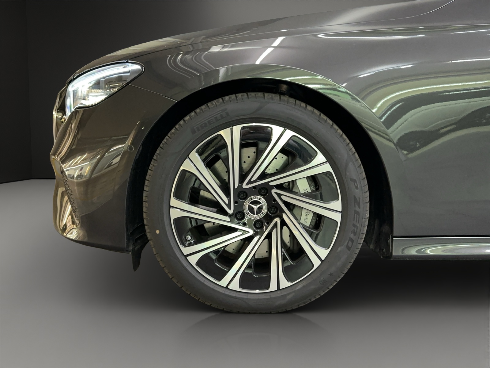 MERCEDES-BENZ E300 deT 4M Avantgarde-image-5