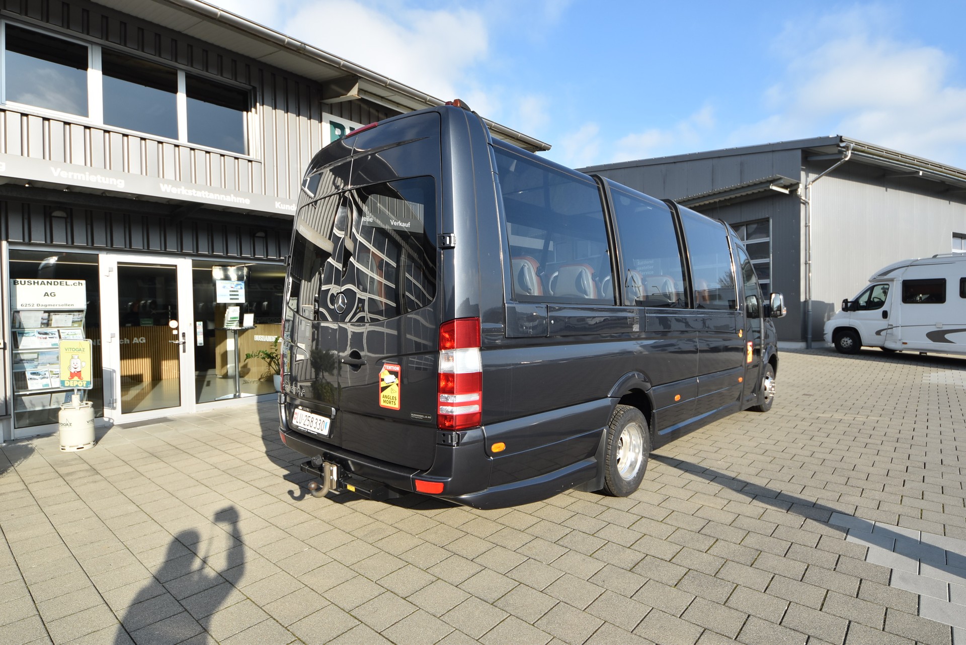 MERCEDES-BENZ Sprinter 519 Blue Tec-image-1