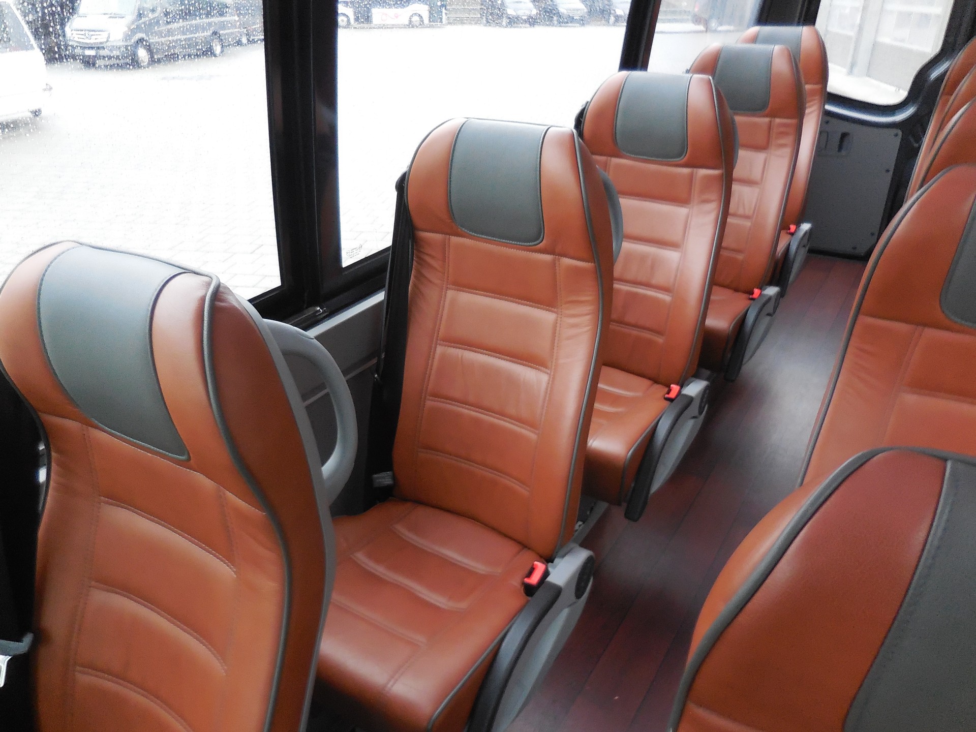 MERCEDES-BENZ Sprinter 519 Blue Tec-image-15