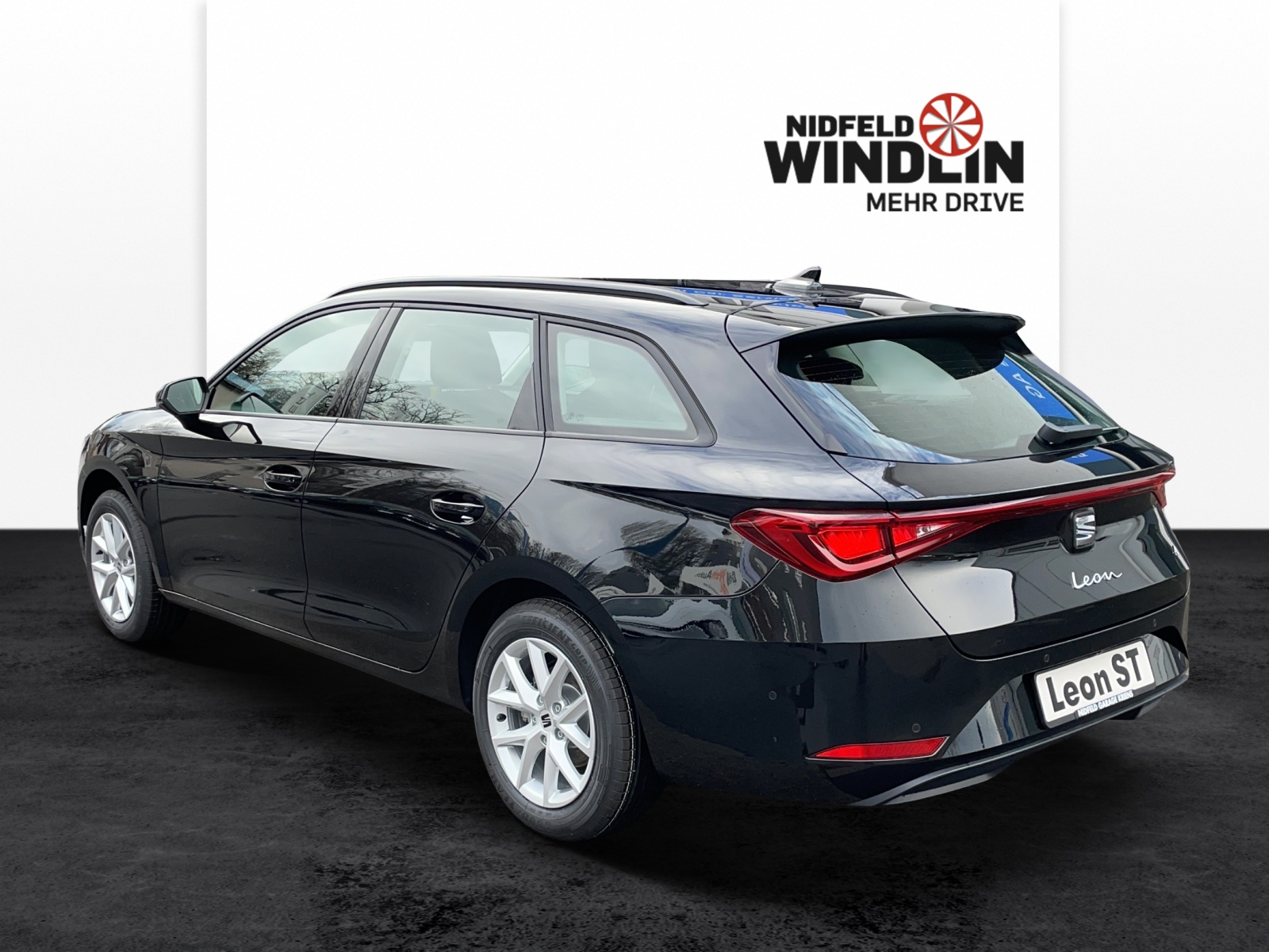 SEAT Leon ST 2.0 TDI EVO DSG 4Drive Style-image-2
