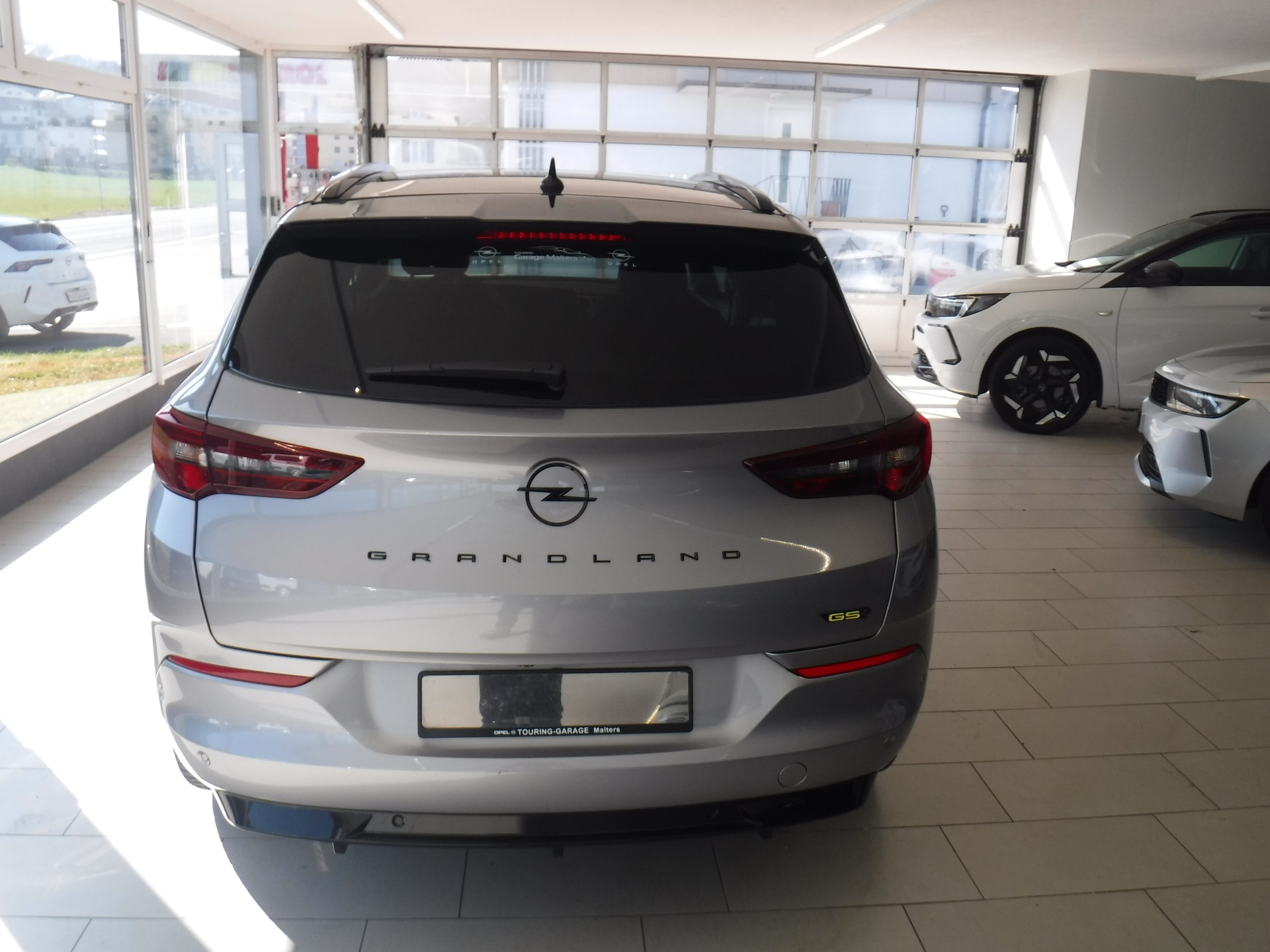 OPEL Grandland 1.6 Hybrid4 GSe Automatik-image-2