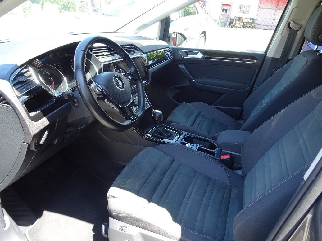 VW Touran 2.0 TDI SCR Highline DSG * 7-Plätzer *-image-4