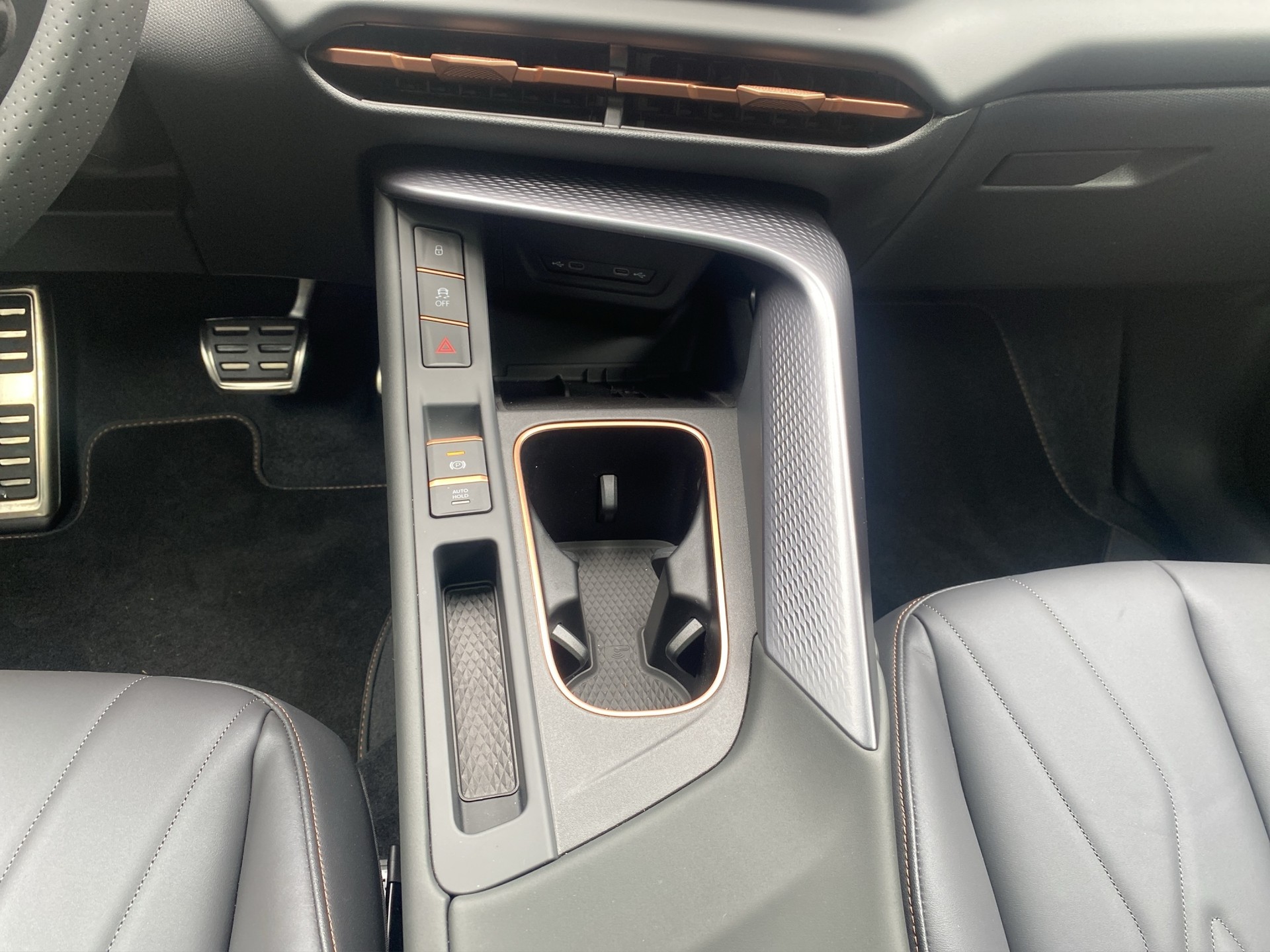 CUPRA Terramar 1.5 eHybrid DSG Americas Cup-image-11
