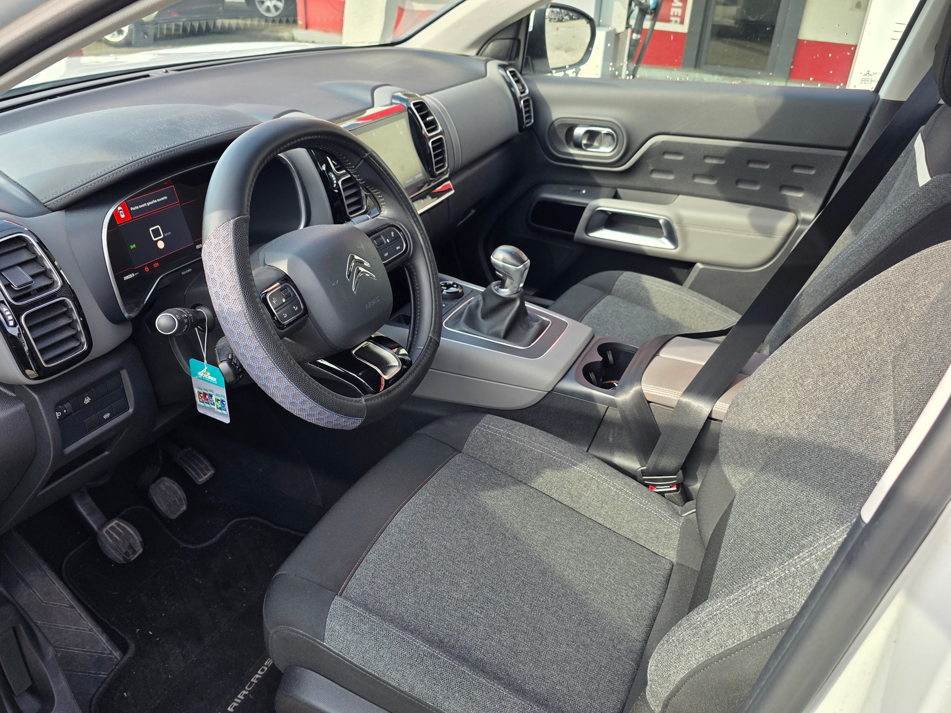 CITROEN C5 Aircross 1.2i PureTech Feel-image-6
