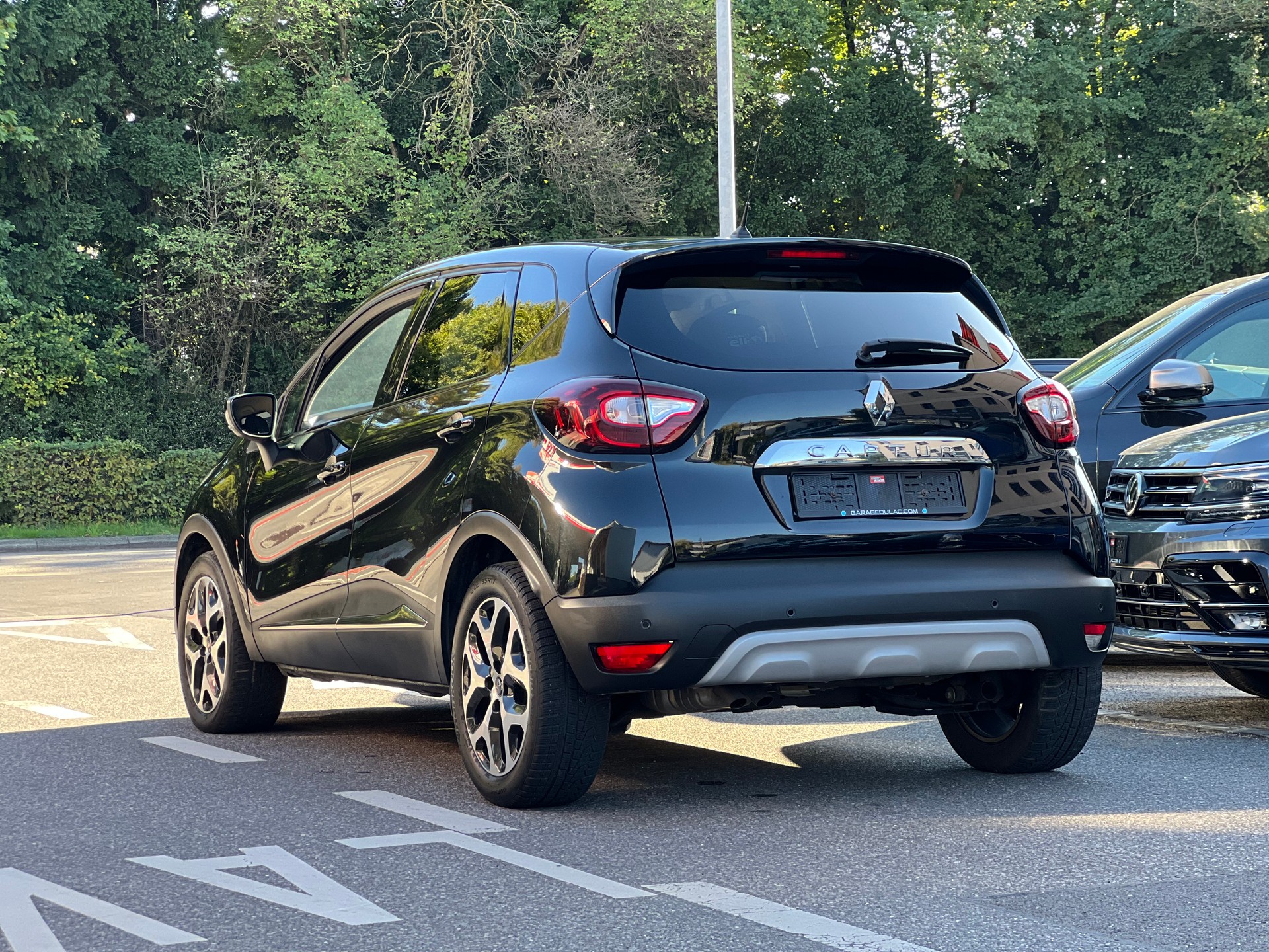 RENAULT Captur 1.3 T 16V Intens EDC-image-4