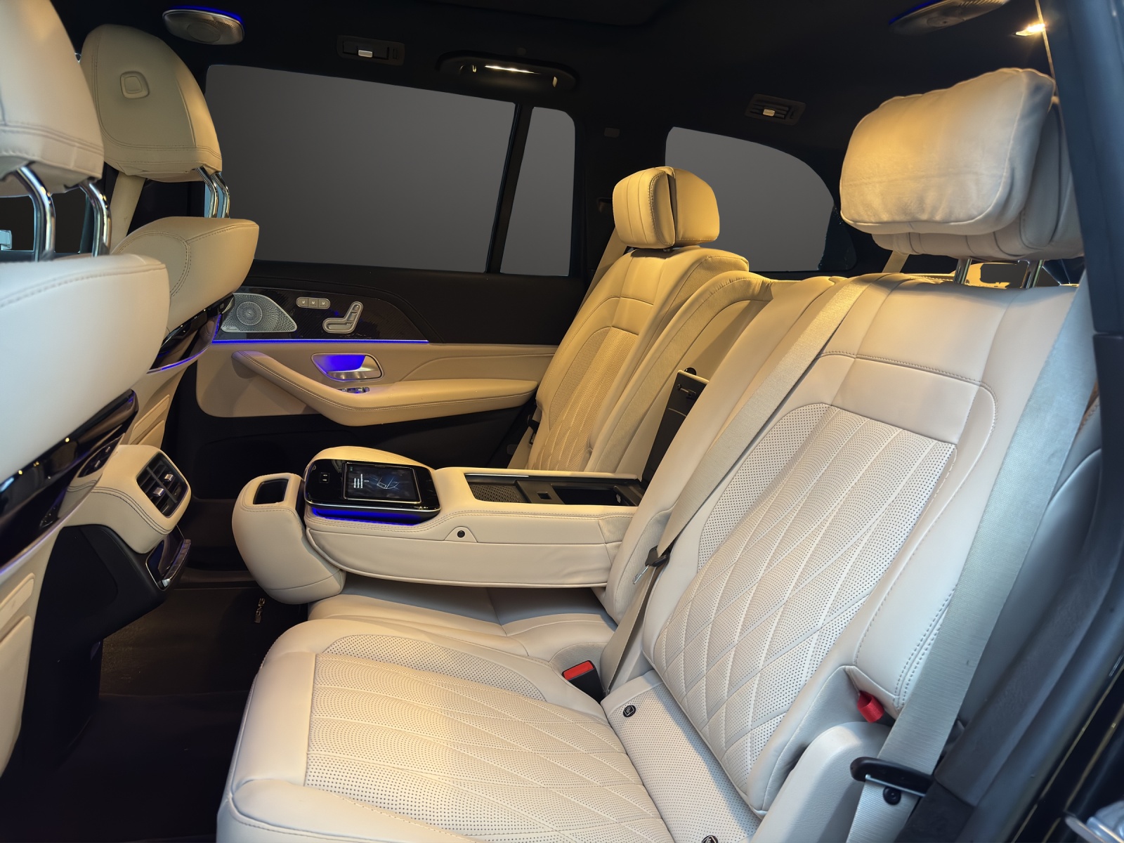 MERCEDES-BENZ GLS 63 4Matic+ TCT 9G-image-12