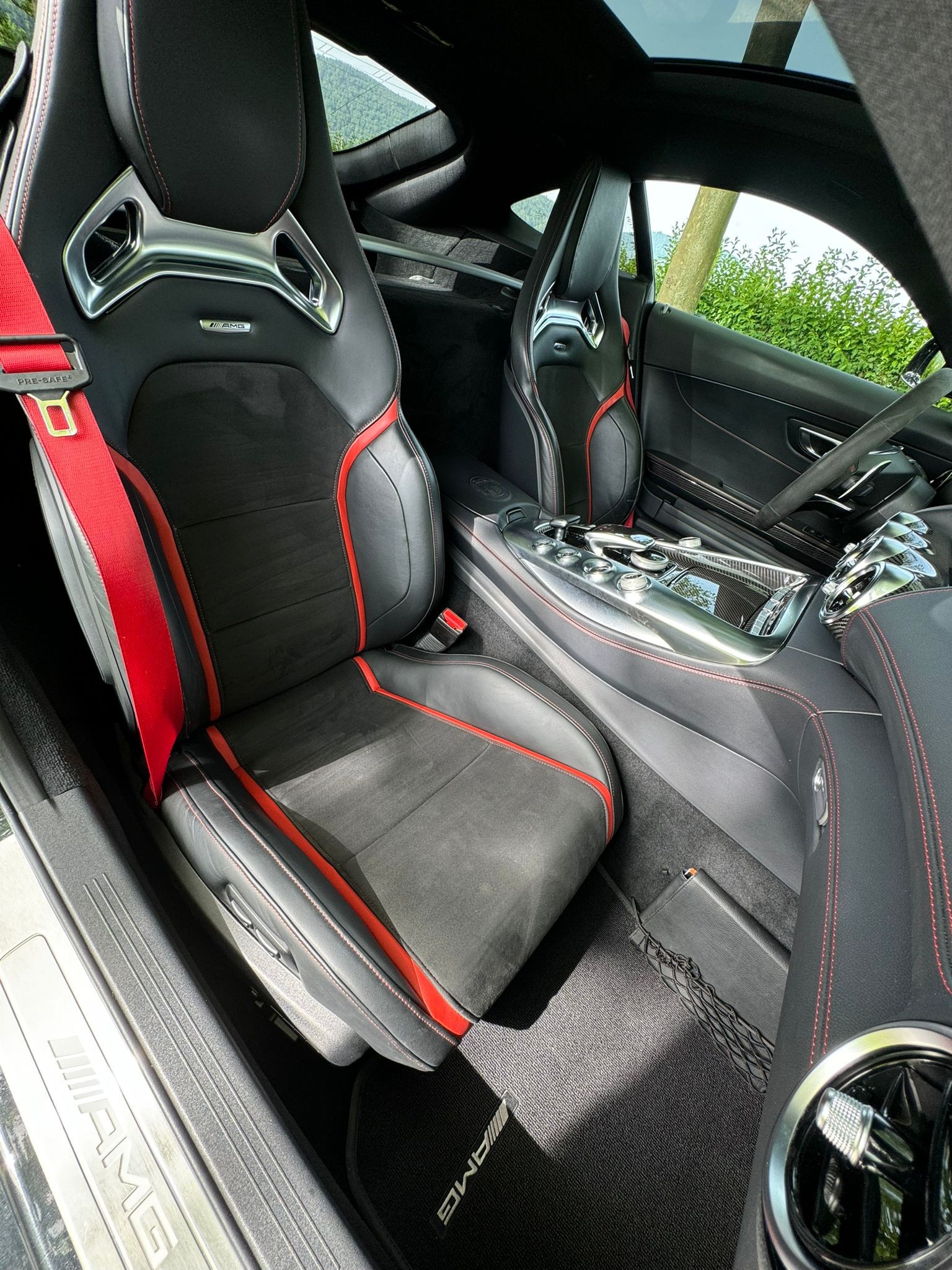MERCEDES-BENZ AMG GT S Edition 1 Speedshift DCT-image-12